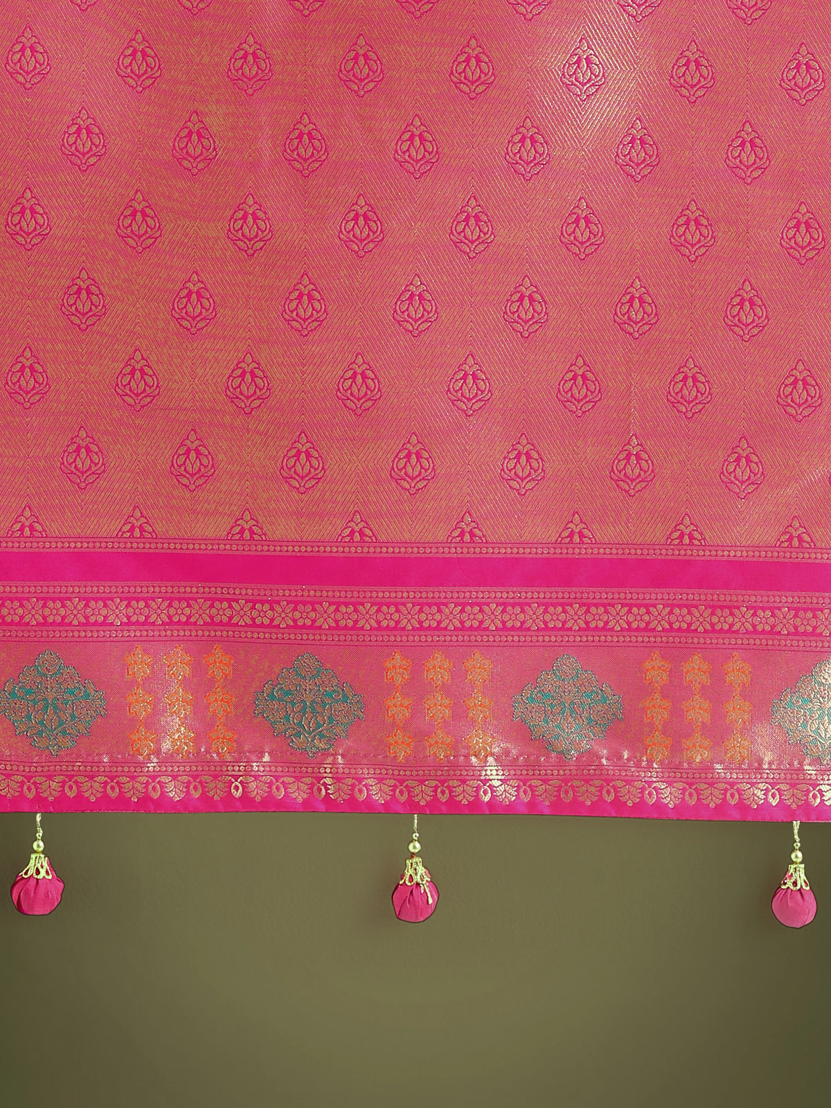 Rani Pink Banarasi-Style Silk Blend Saree with Contrast Floral Border, pallu close-up