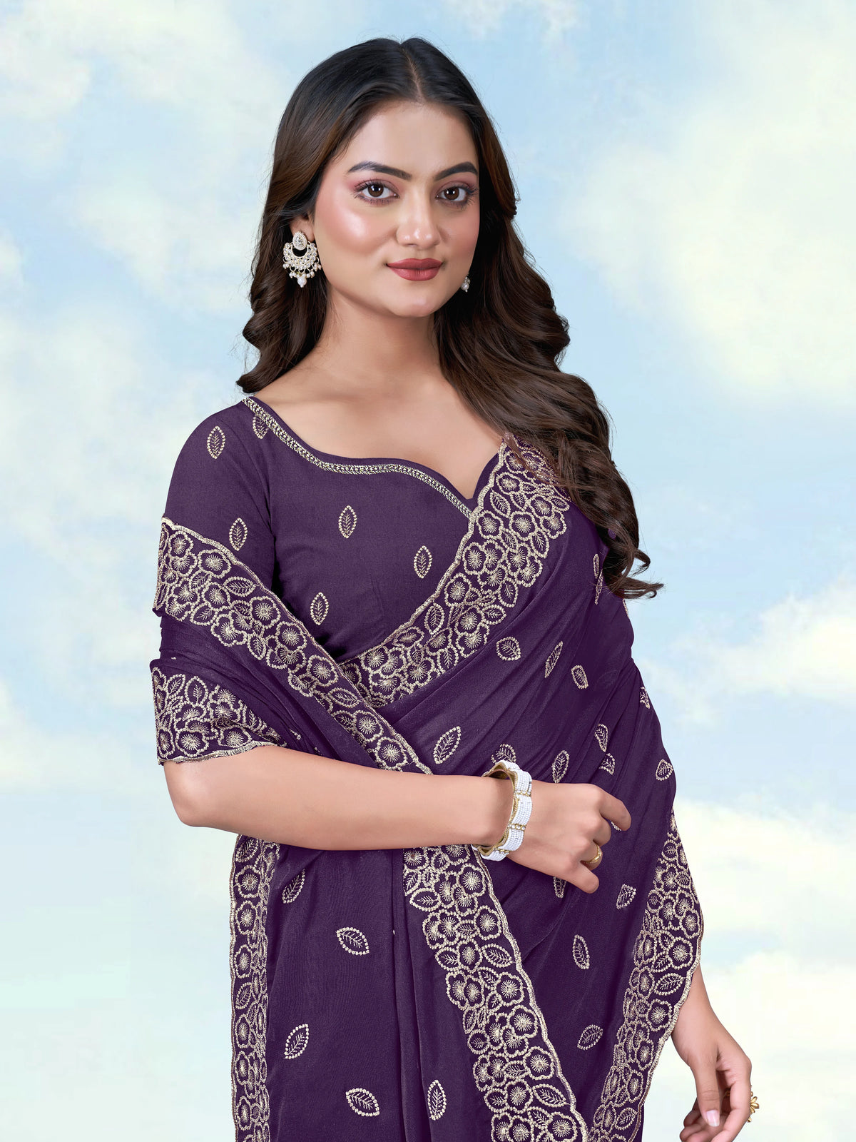 Purple Georgette Saree with Embroidered Leaf Buti, border close-up