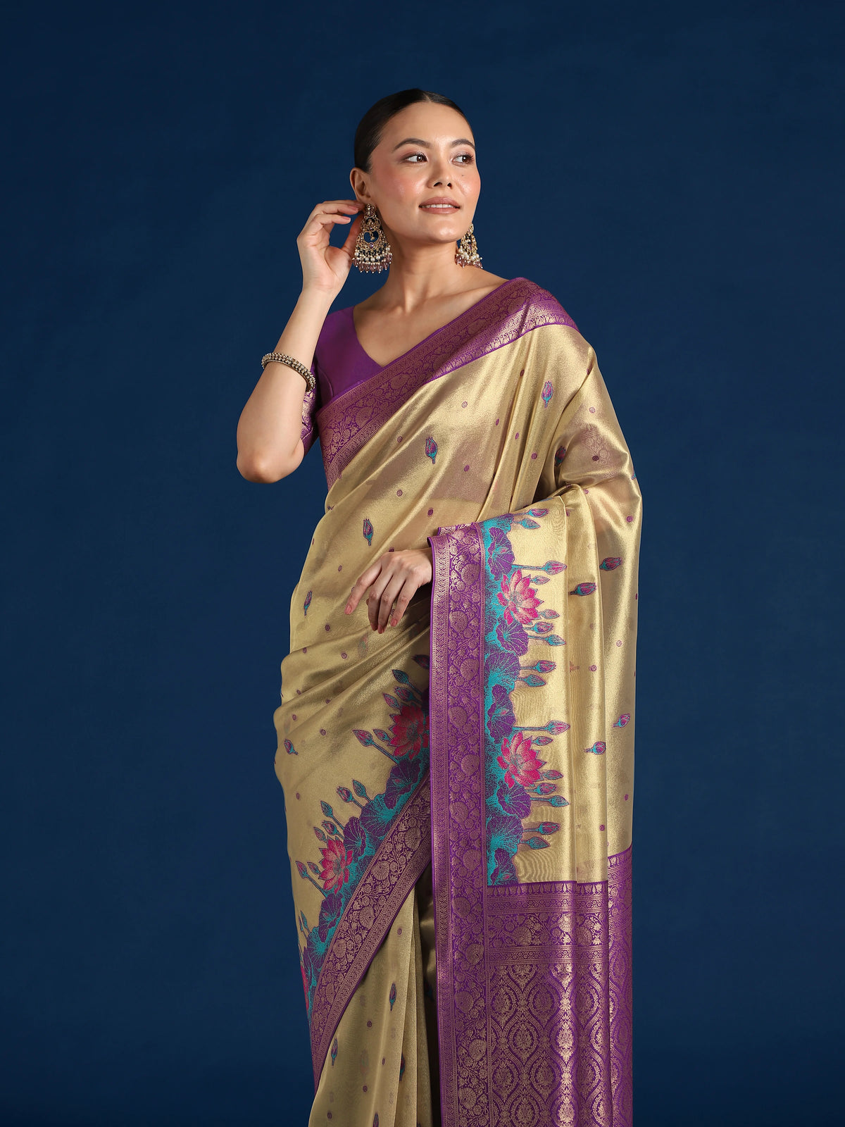 Purple Silk Blend Saree with Woven Floral Motifs, drape detail