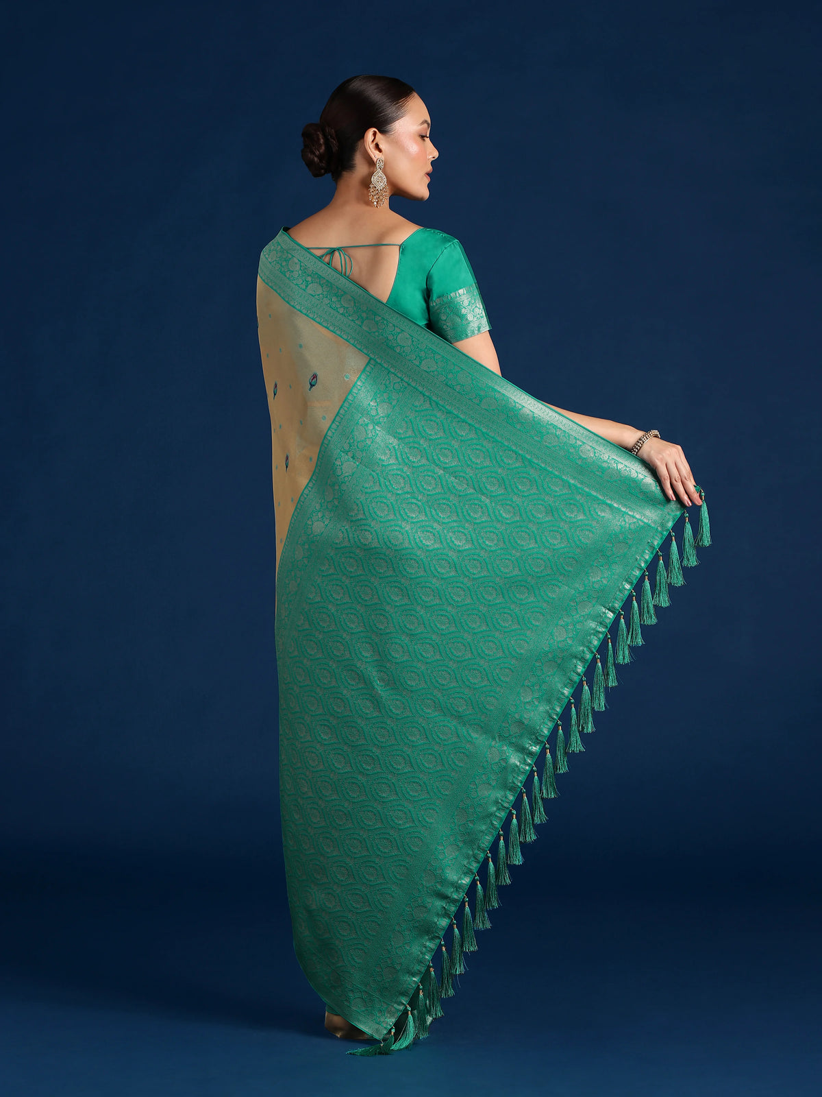 Turquoise Silk Blend Saree with Woven Floral Motifs, back with pallu