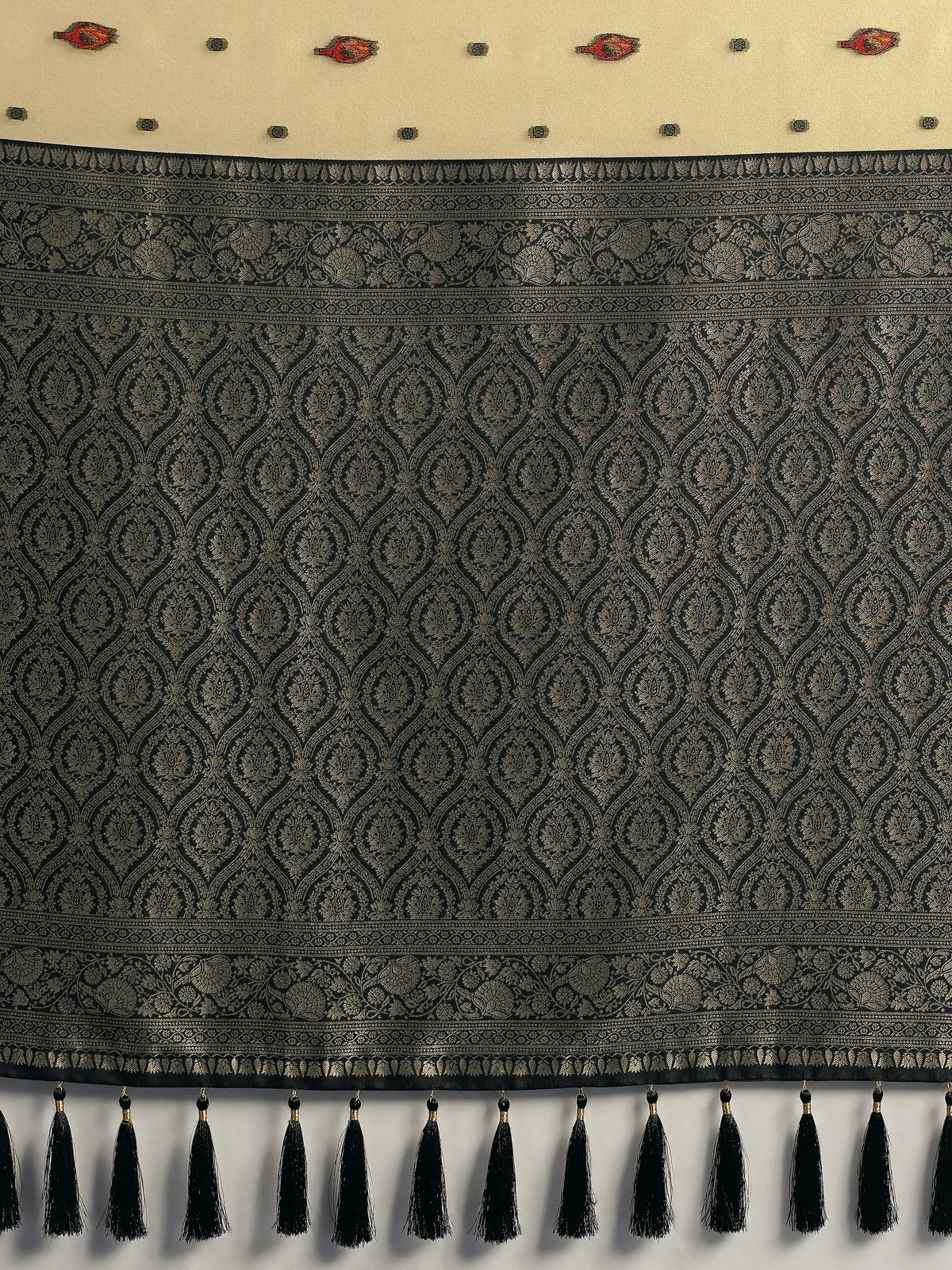 Black Silk Blend Saree with Woven Floral Motifs, pallu close-up