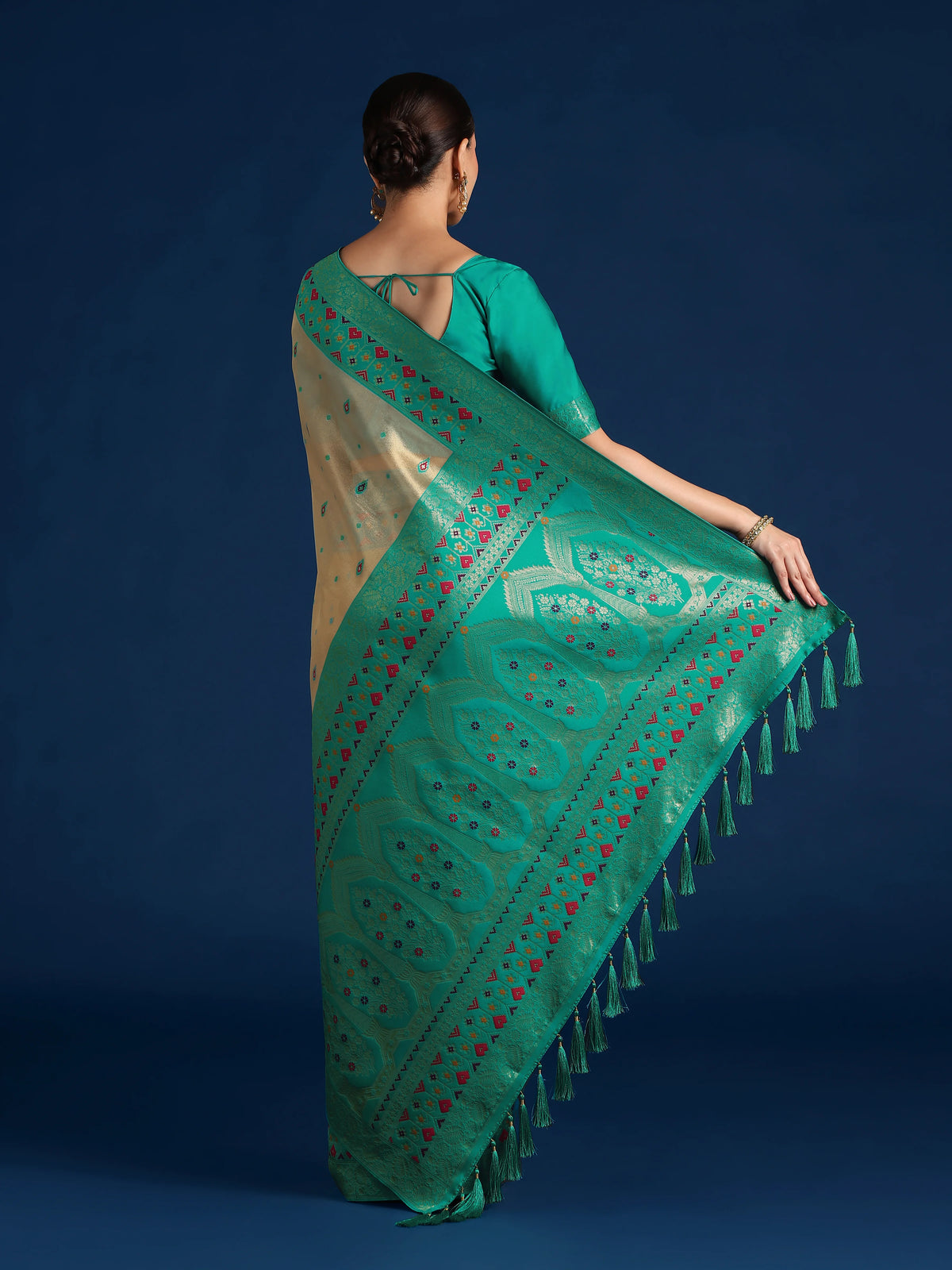 Turquoise Silk Blend Saree with Zari Weave Pallu, back with pallu