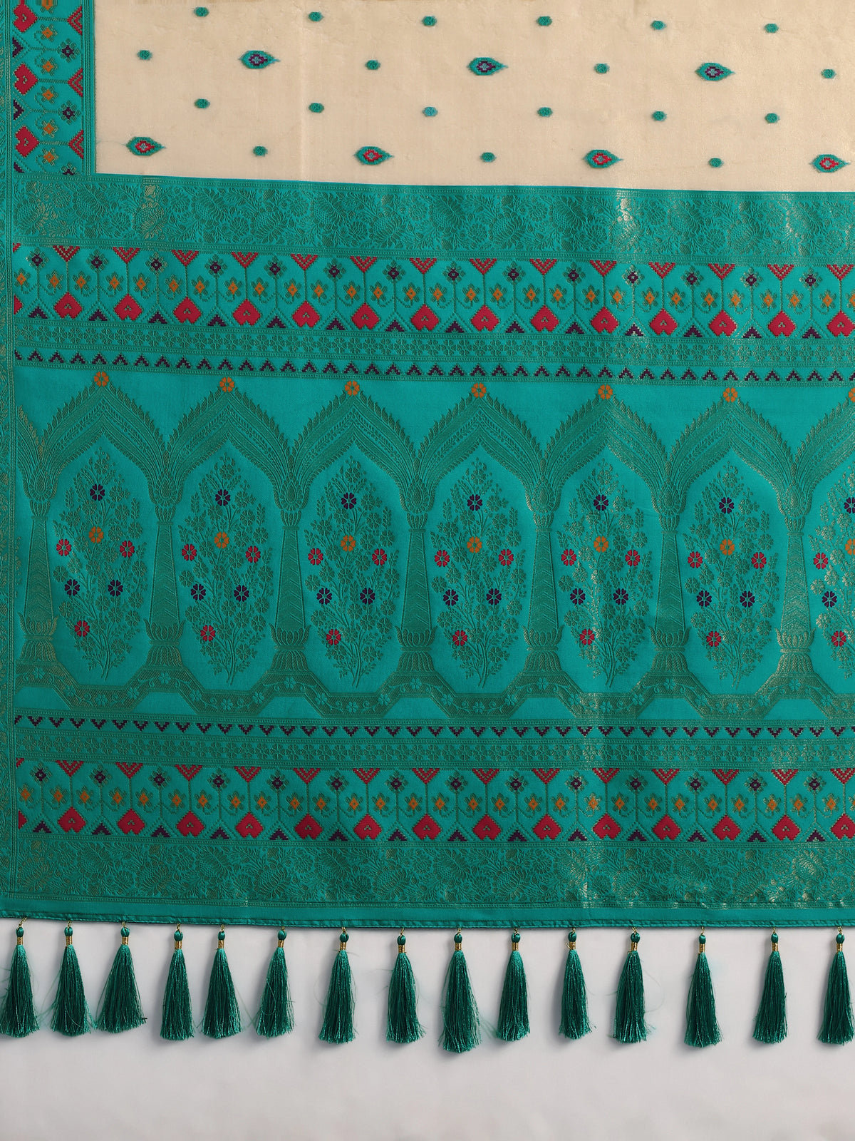 Turquoise Silk Blend Saree with Zari Weave Pallu, pallu close-up