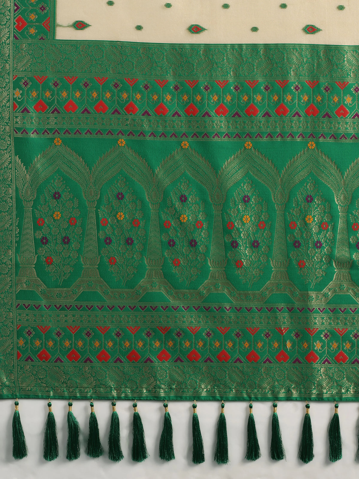 Dark Green Silk Blend Saree with Zari Weave Pallu, pallu close-up