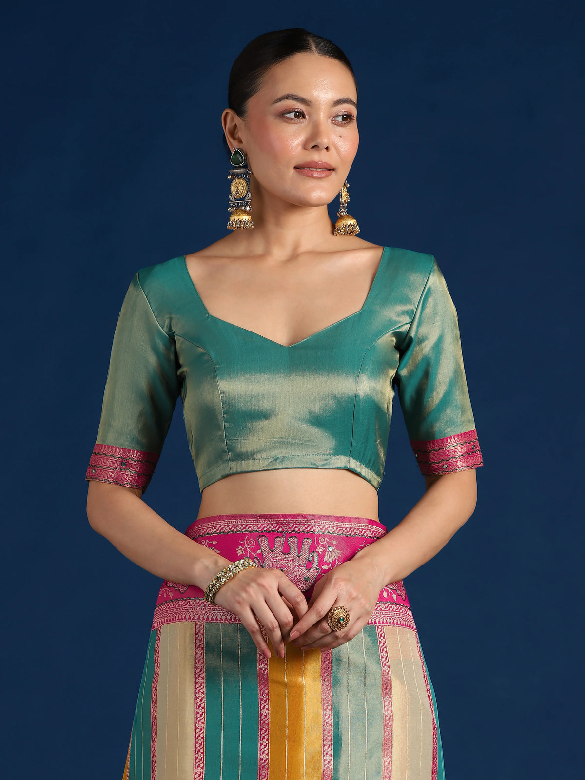 Multicolor Silk Blend Saree with Elephant Motif Pallu, blouse detail