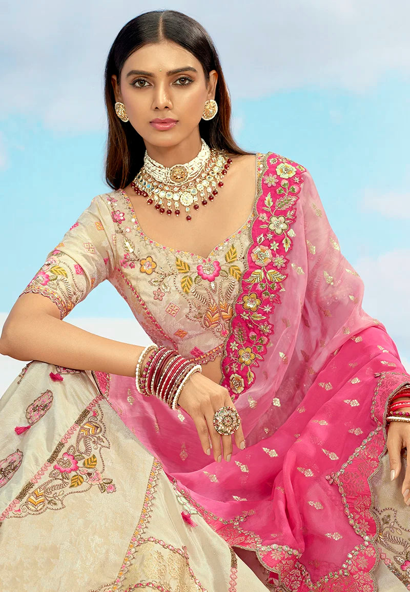 Multicolor Silk Blend Lehenga Choli with Medallion Motifs, choli close-up