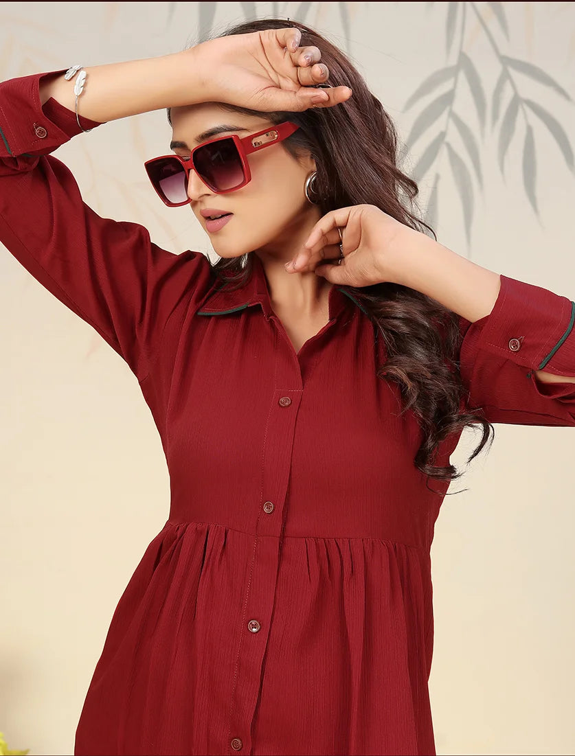 Maroon Cotton Blend Kurti Set with Pants, collar detail
