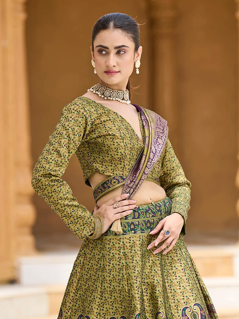 Mehendi Green Kanjivaram-Style Lehenga Choli with Paisley Motifs, choli and dupatta detail