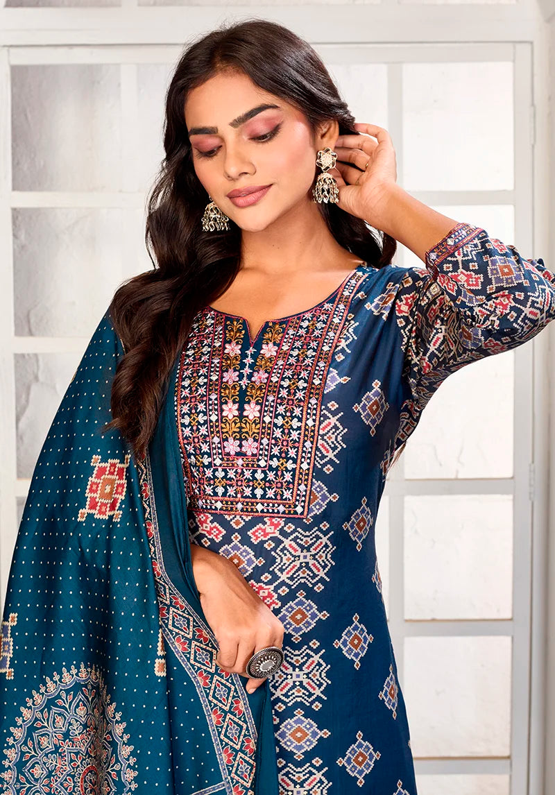Teal Blue Chanderi Embroidered Kurti Set with Dupatta, upper body detail