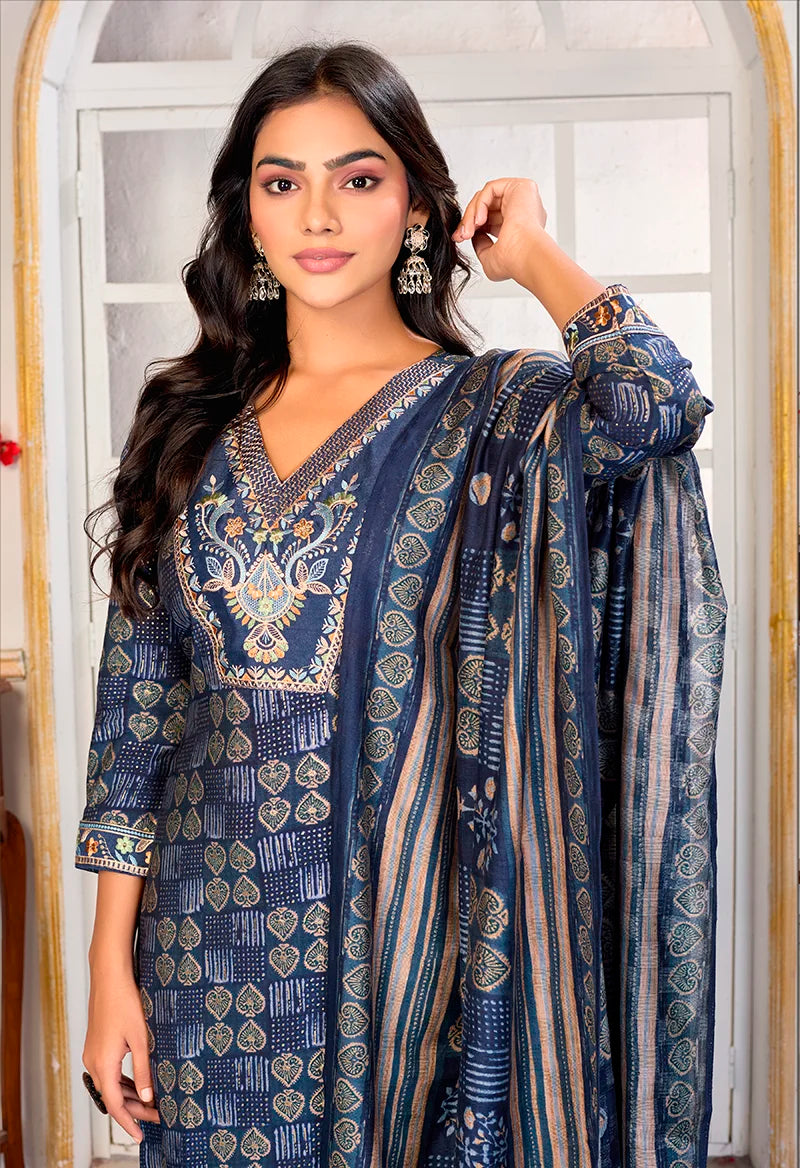 Blue Chanderi Embroidered Kurti Set with Dupatta, yoke embroidery detail