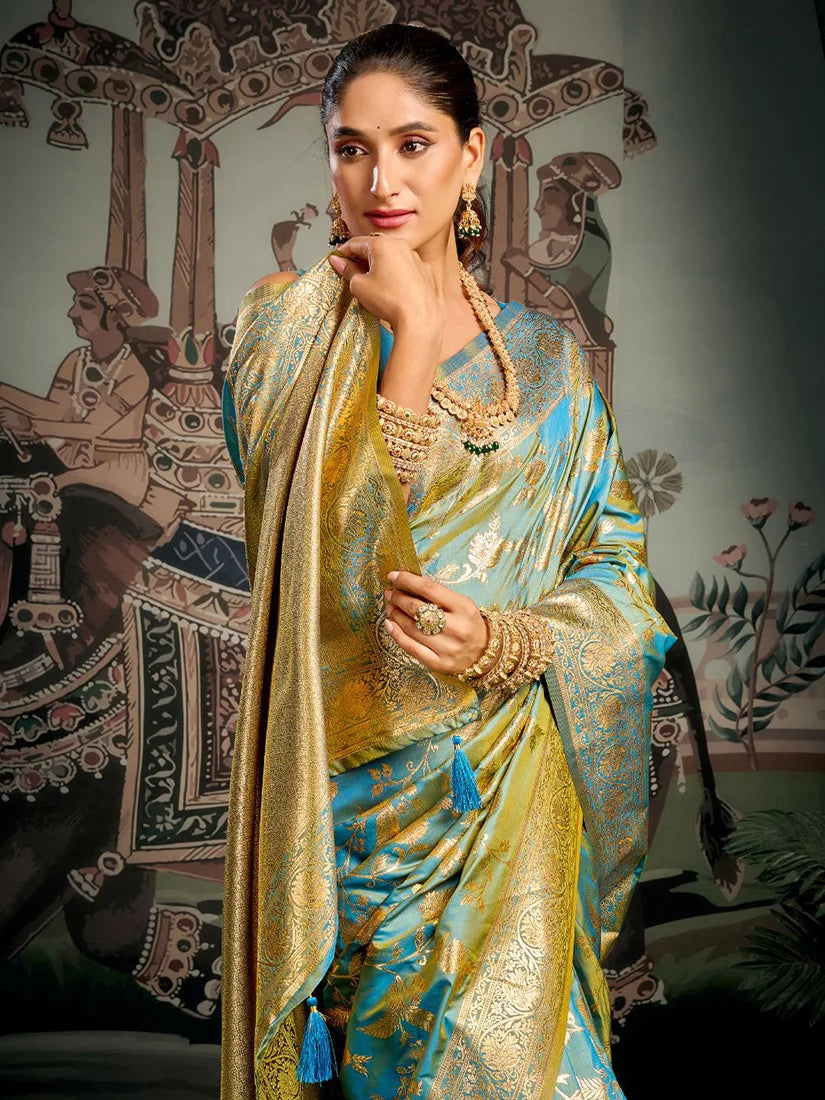 Turquoise Kanjivaram-Style Silk Blend Saree with Zari Jaal, drape detail