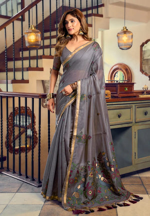 Dark Gray Cotton Blend Saree with Bird Motif Pallu