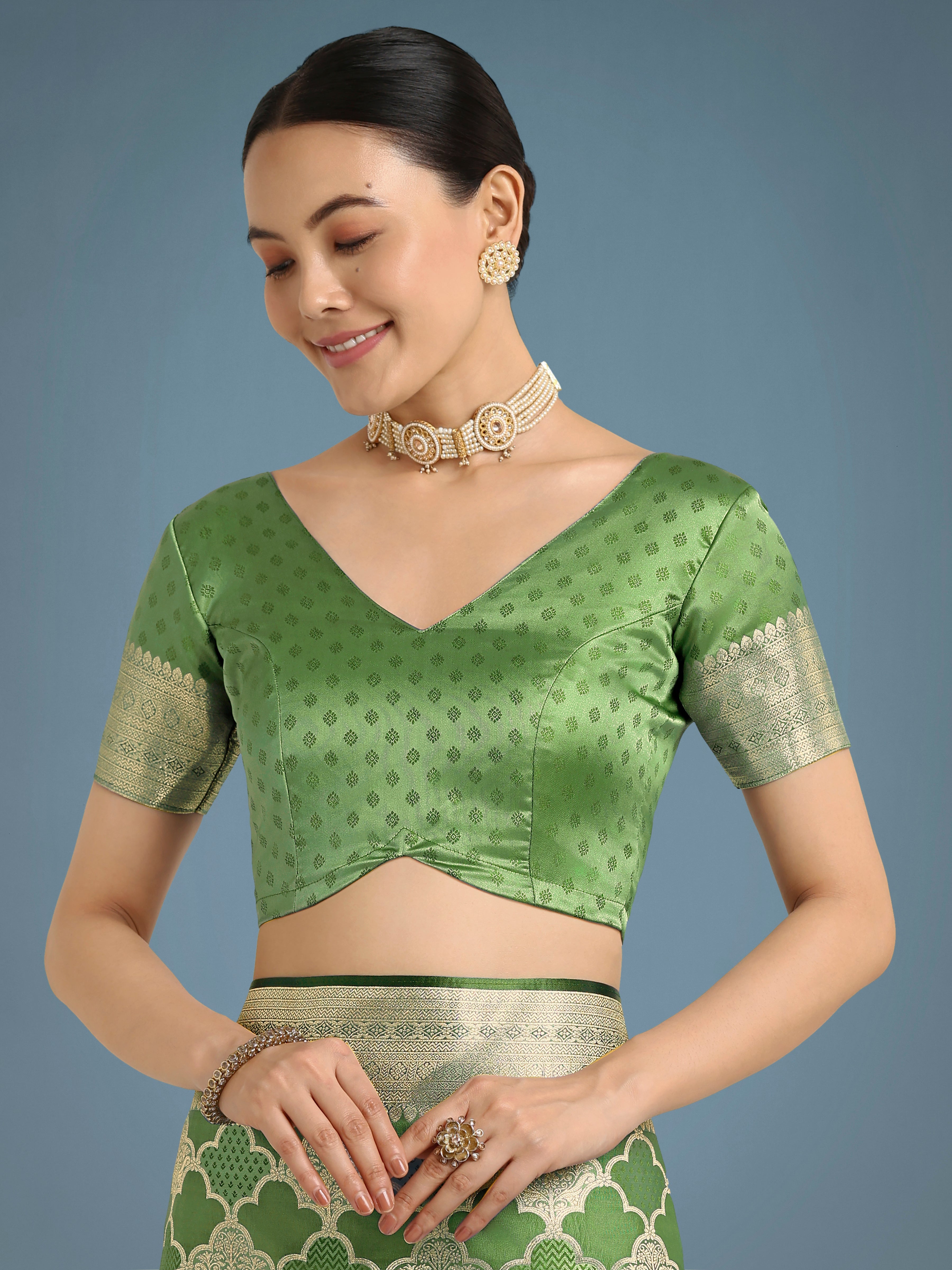 Charming Green Soft Banarasi Silk Saree With Pretty Blouse Piece