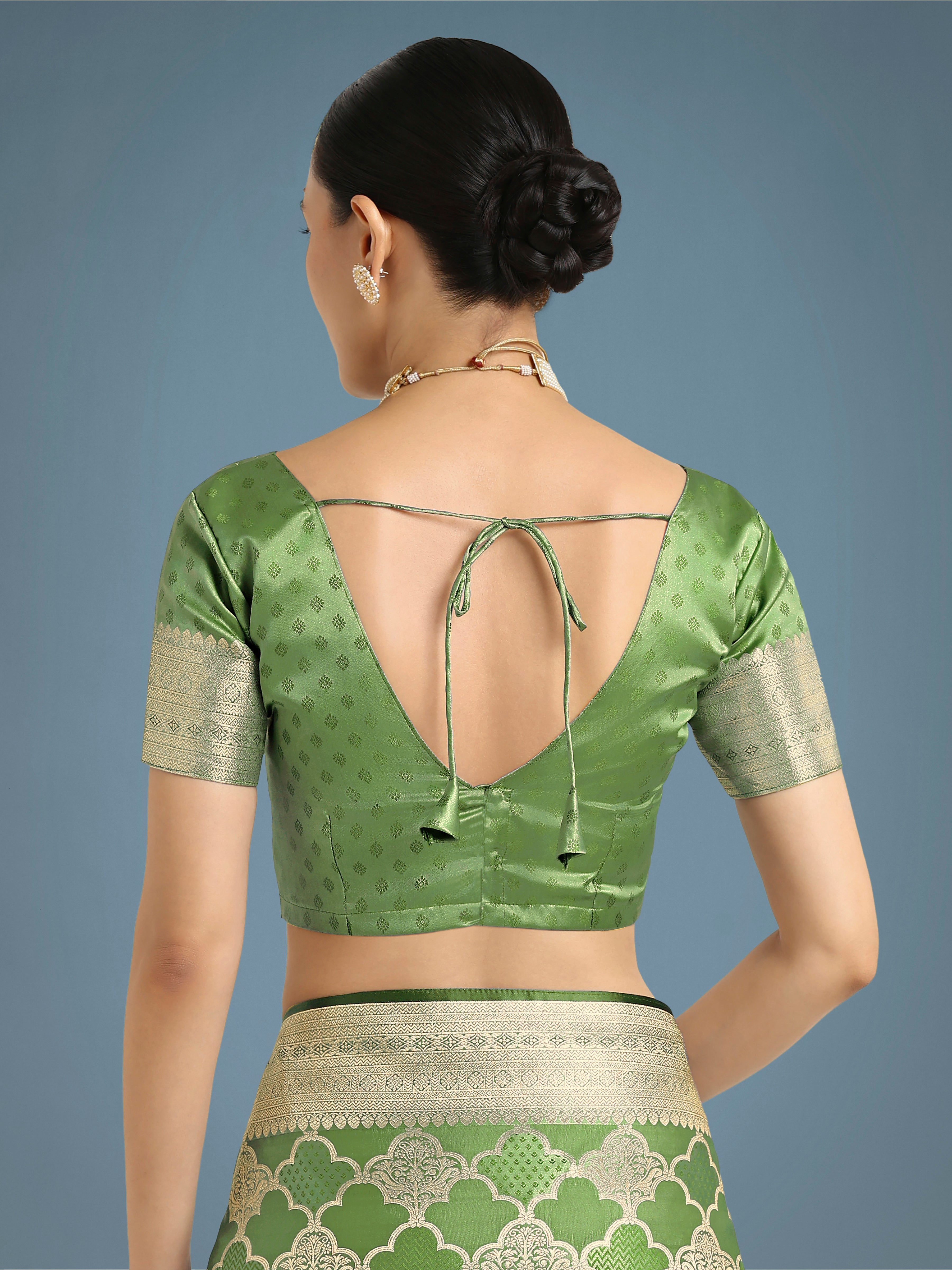 Charming Green Soft Banarasi Silk Saree With Pretty Blouse Piece