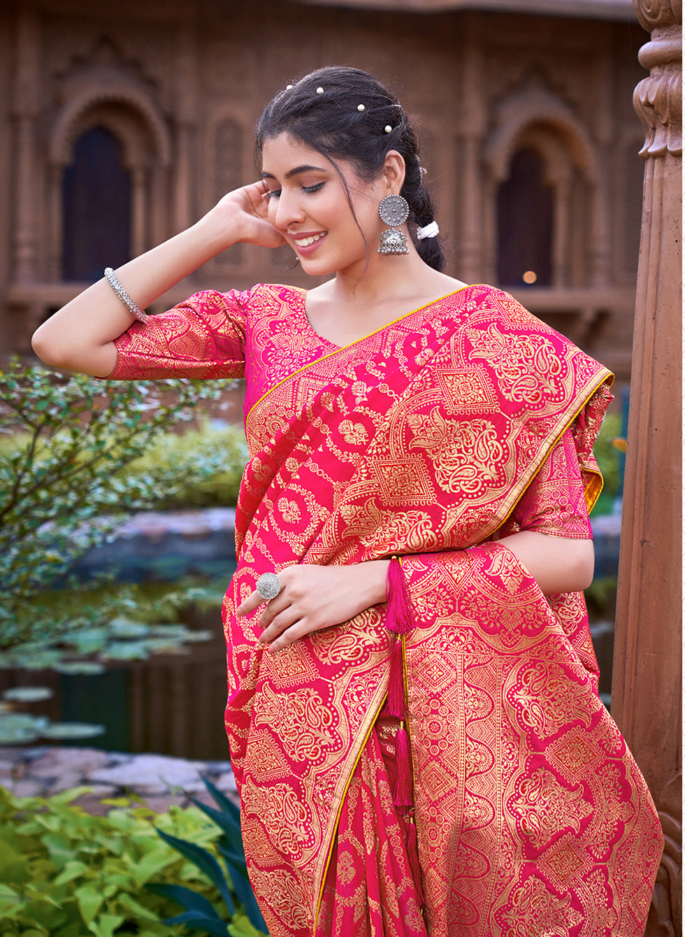 Rani Pink Banarasi silk Zari Woven Traditional Saree