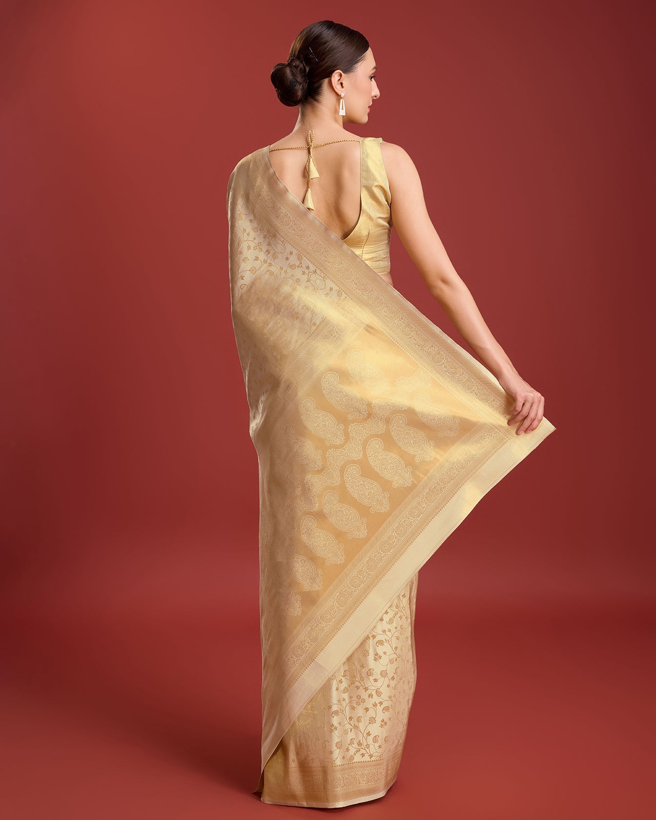 Beige Kanjivaram Silk Zari Woven Traditional Saree - Monjolika Fashion
