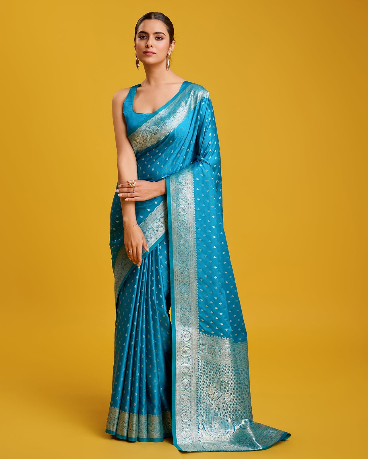 Dark Pink Banarasi Silk Woven Elegant Saree - Monjolika Fashion