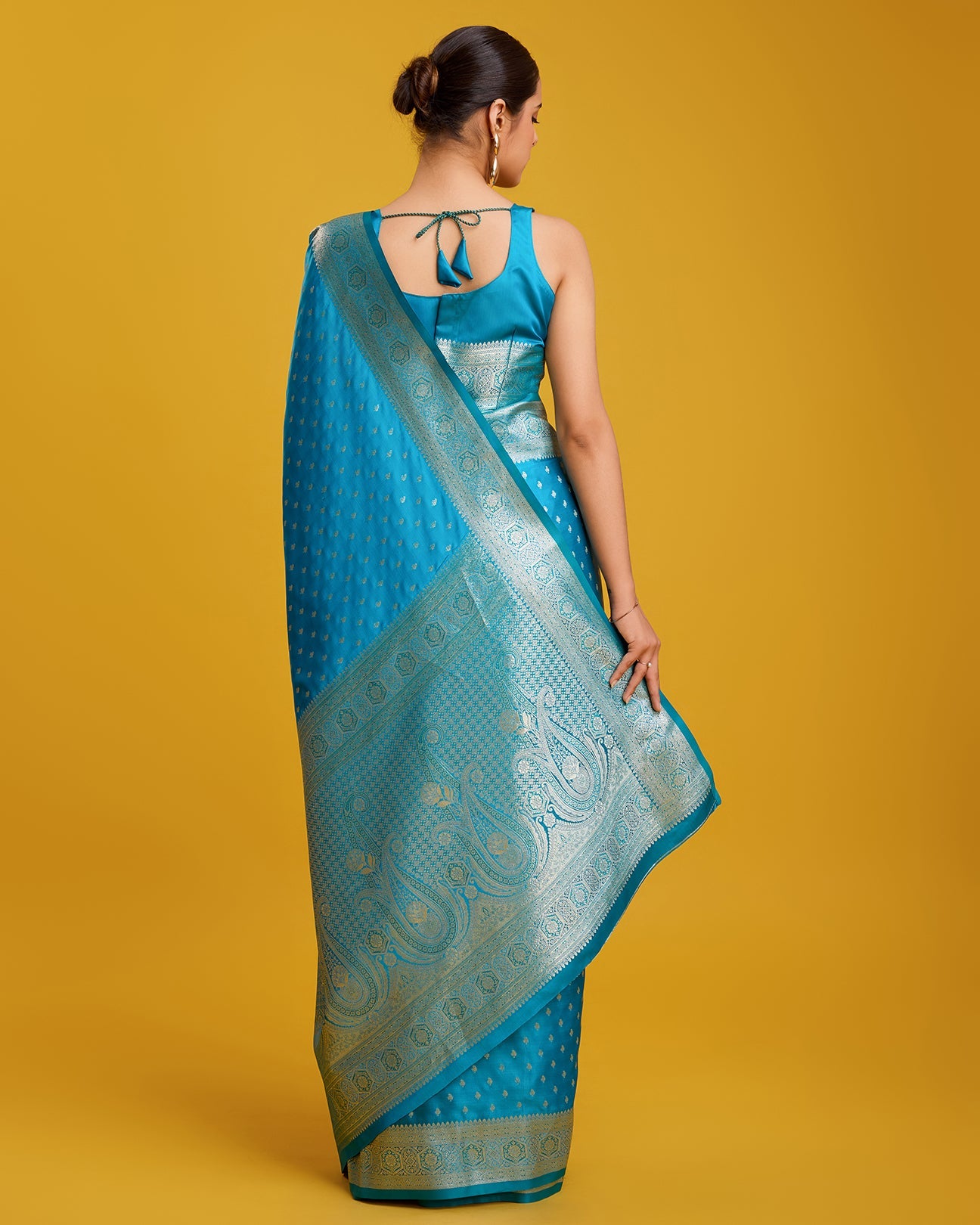 Dark Pink Banarasi Silk Woven Elegant Saree - Monjolika Fashion