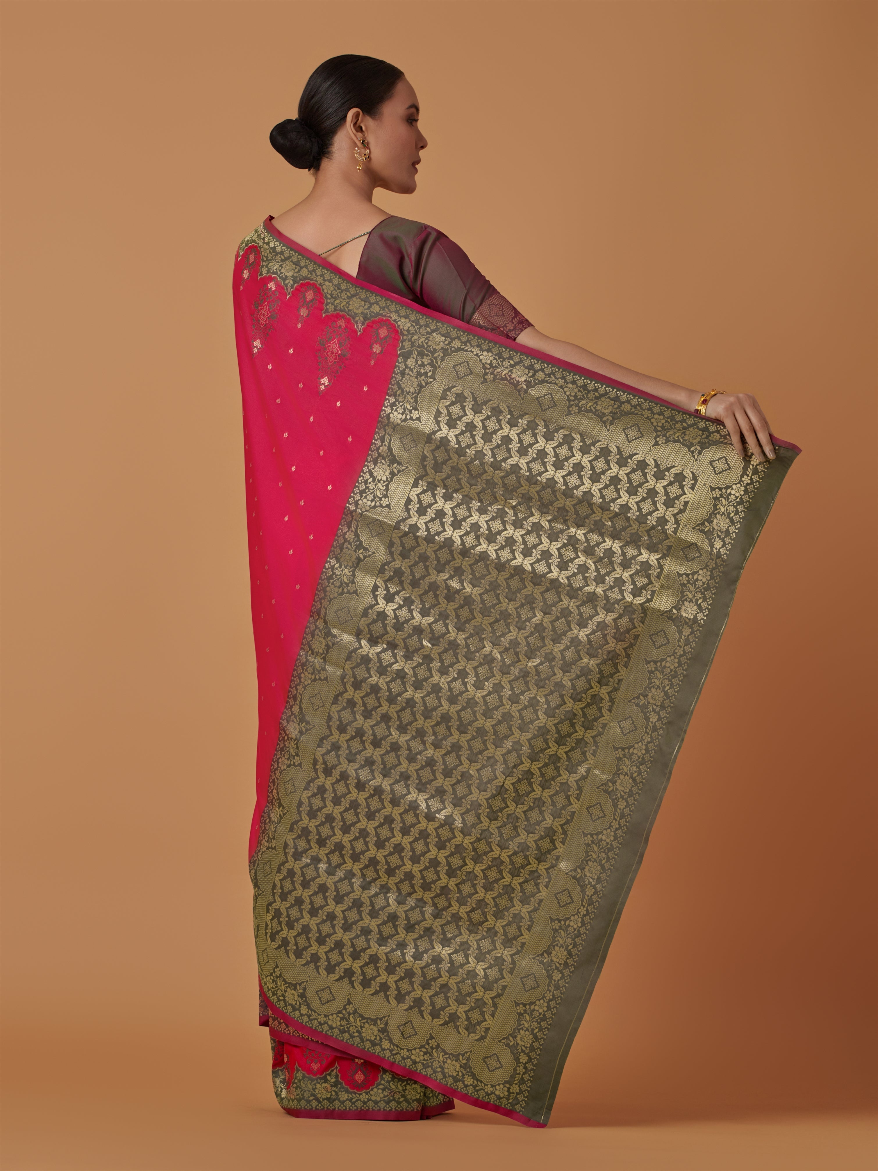 Dark Pink Banarasi Silk Blend Zari Woven Contemporary Saree