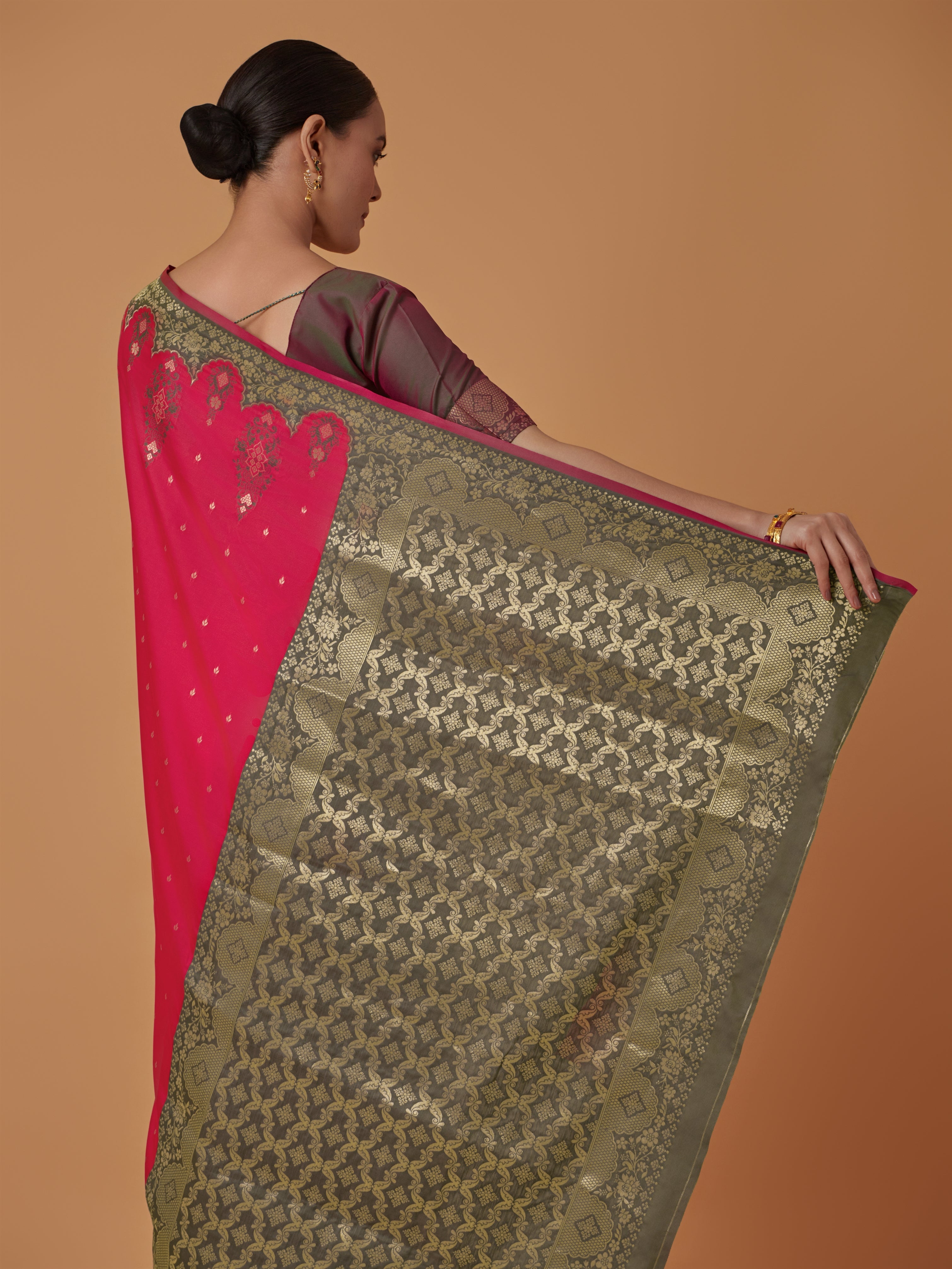 Dark Pink Banarasi Silk Blend Zari Woven Contemporary Saree