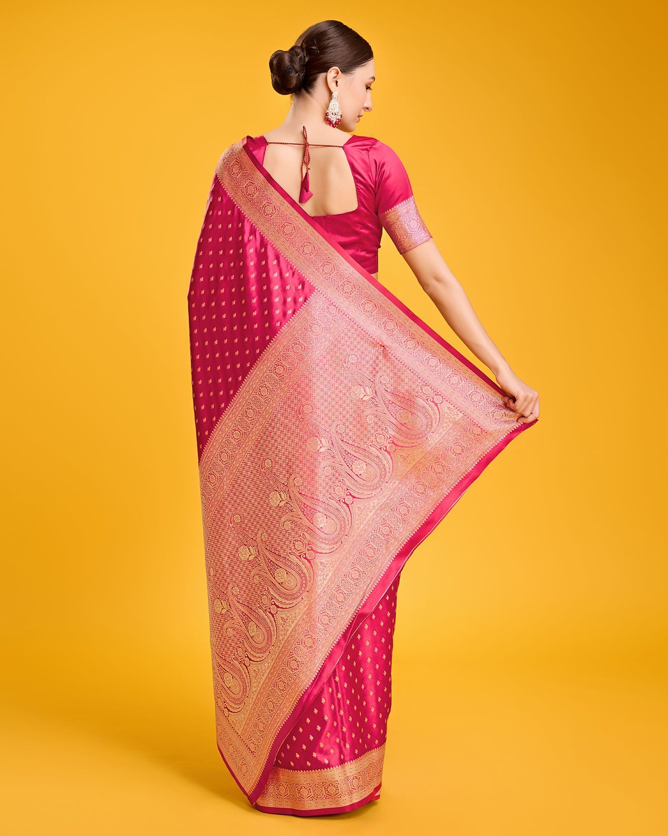 Dark Pink Banarasi Silk Woven Elegant Saree - Monjolika Fashion