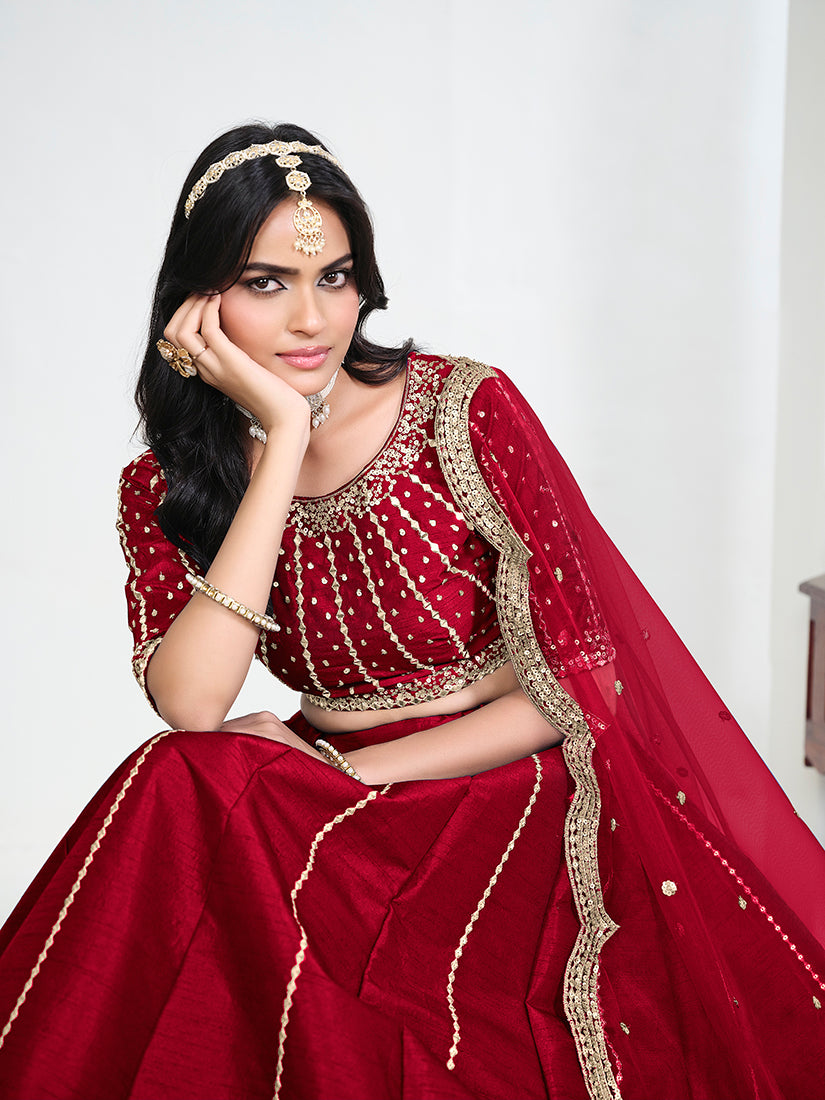 Red Art Silk Embroidered Lehenga Choli, choli close-up