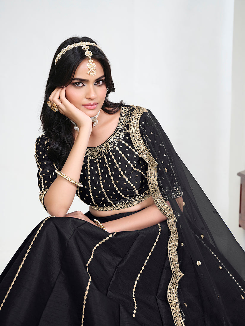 Black Art Silk Embroidered Lehenga Choli, choli close-up
