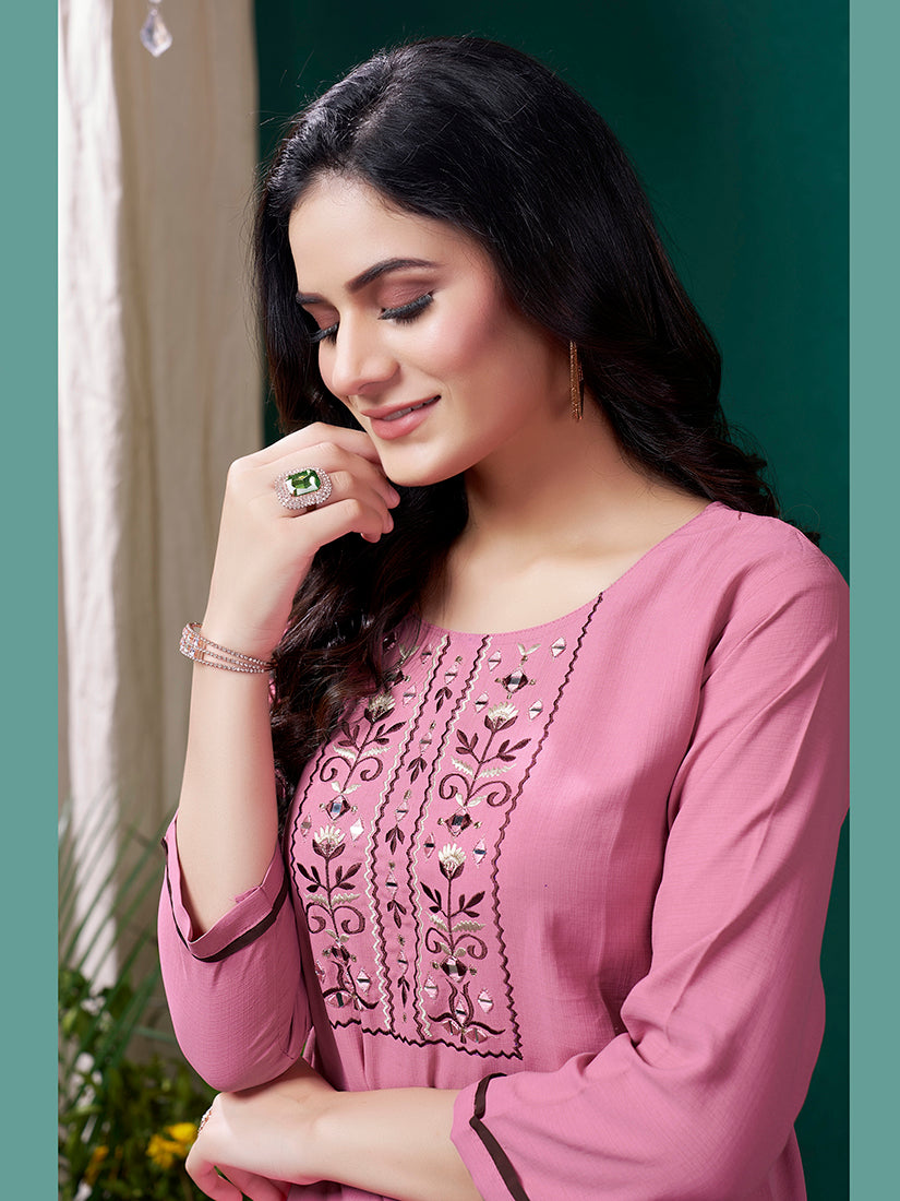 Light Pink Maaza Cotton Handwork with Pocket Causal Kurti