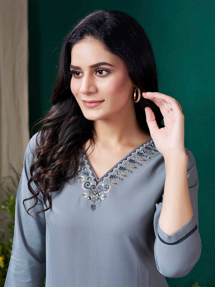 Grey Maaza Cotton Handwork with Pocket Causal Kurti