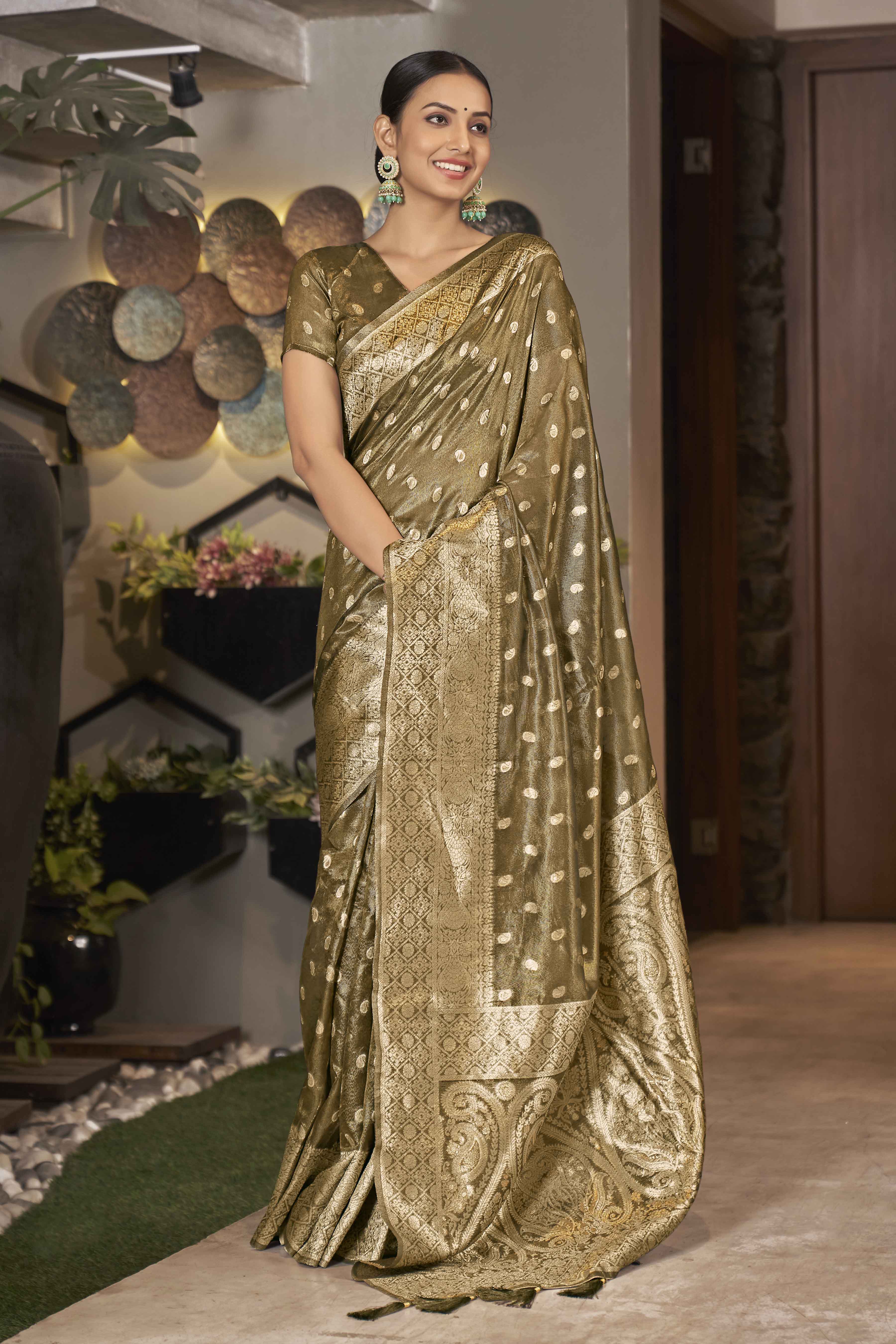 Coffee Brown Shimmer Silk Woven Trending Saree - Monjolika Fashion
