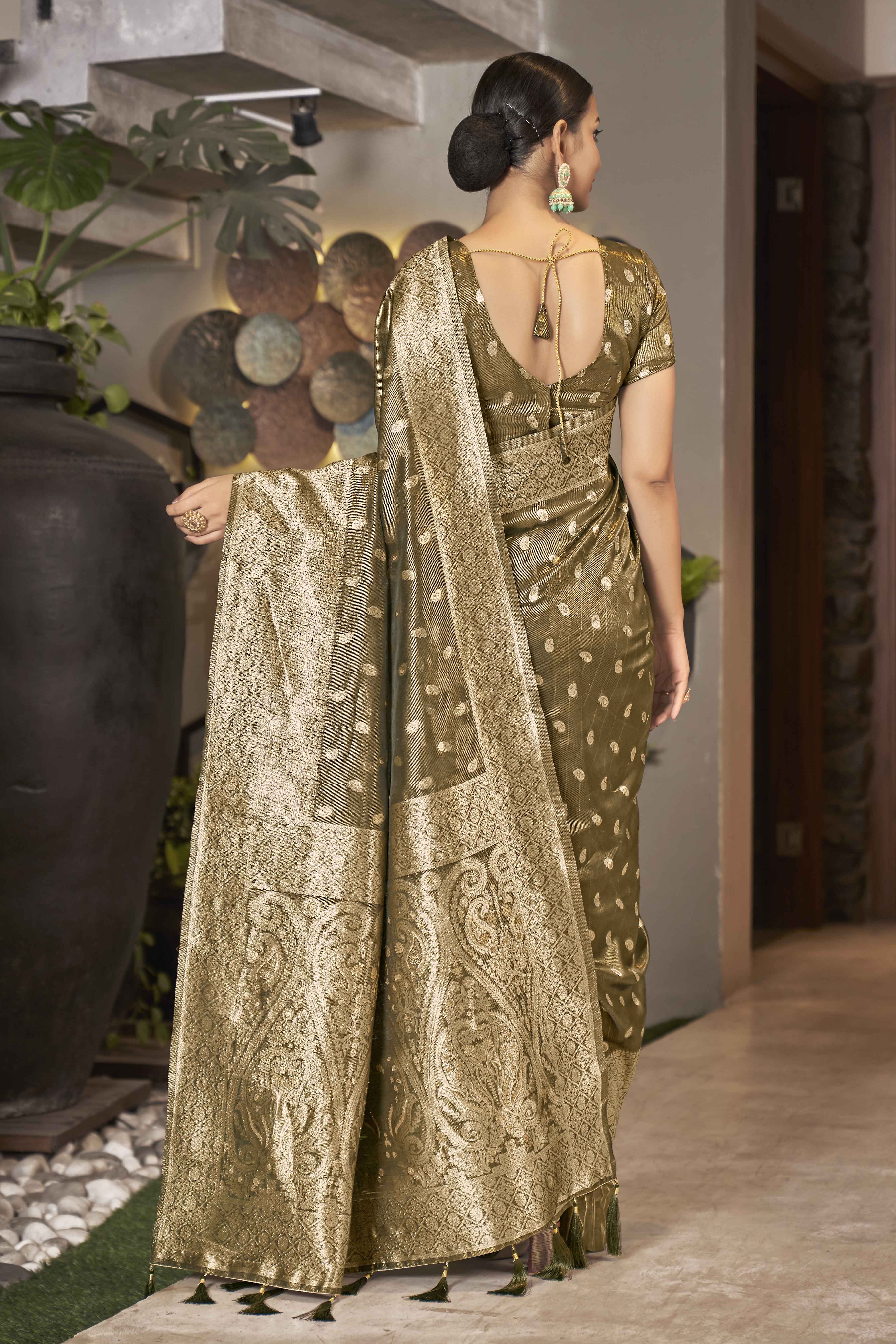 Coffee Brown Shimmer Silk Woven Trending Saree - Monjolika Fashion