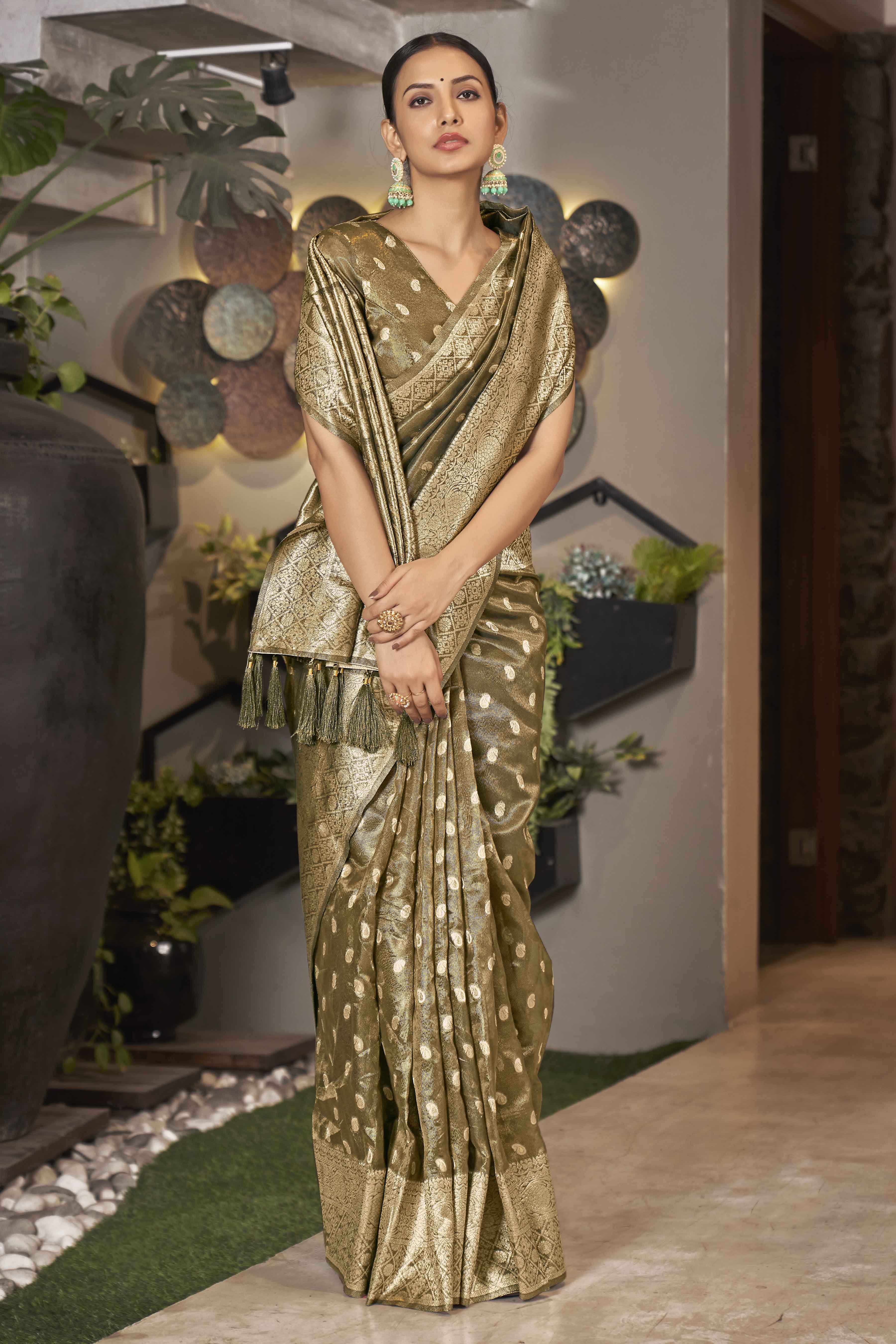 Coffee Brown Shimmer Silk Woven Trending Saree - Monjolika Fashion
