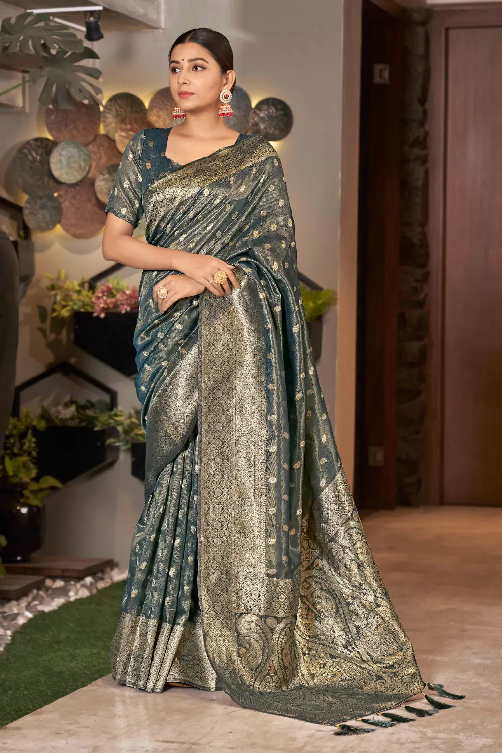 Grey Shimmer Silk Woven Trending Saree - Monjolika Fashion