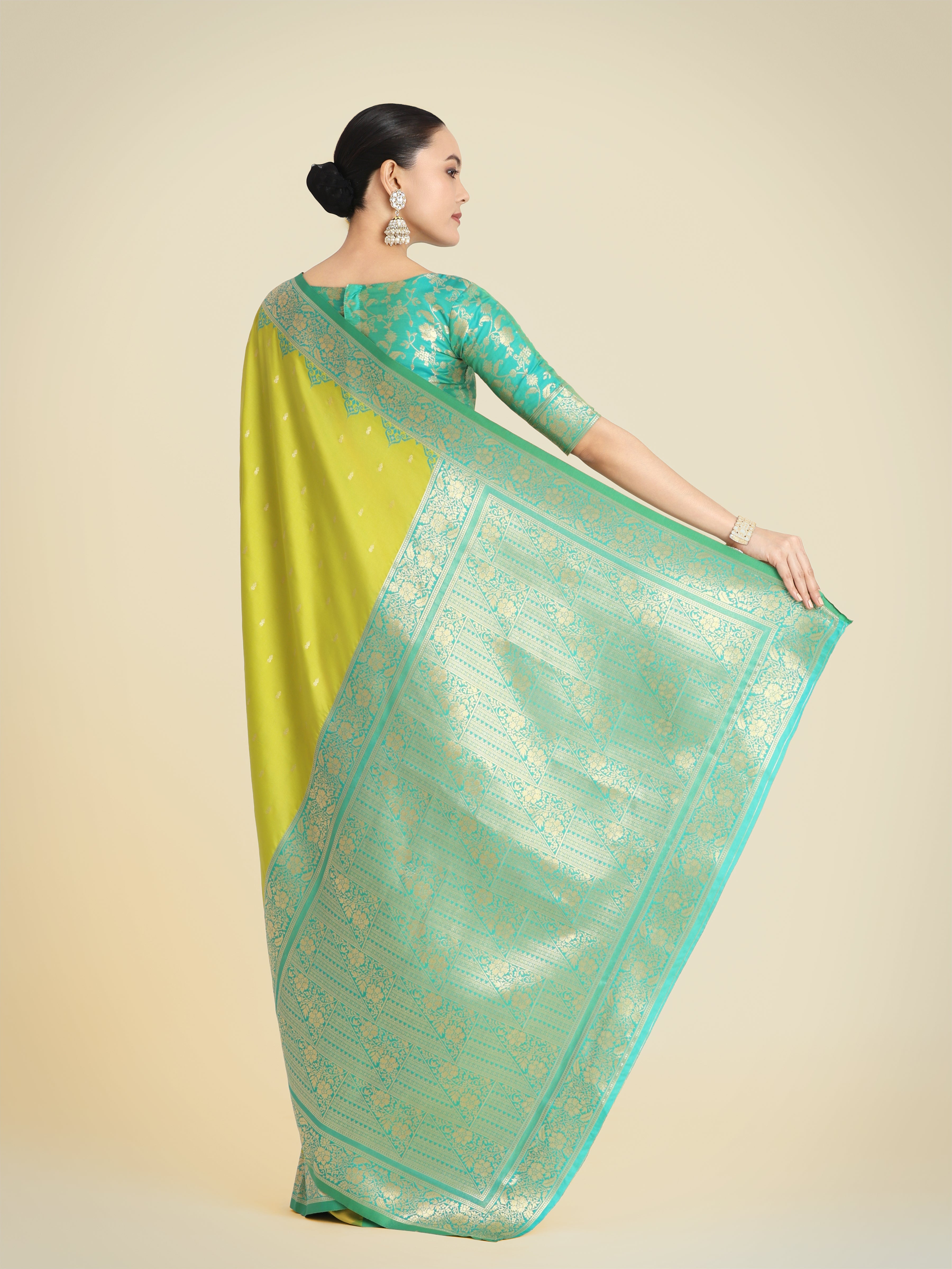 Lemon Green Banarasi Soft Silk Butti & Zari Weave Tradition Saree