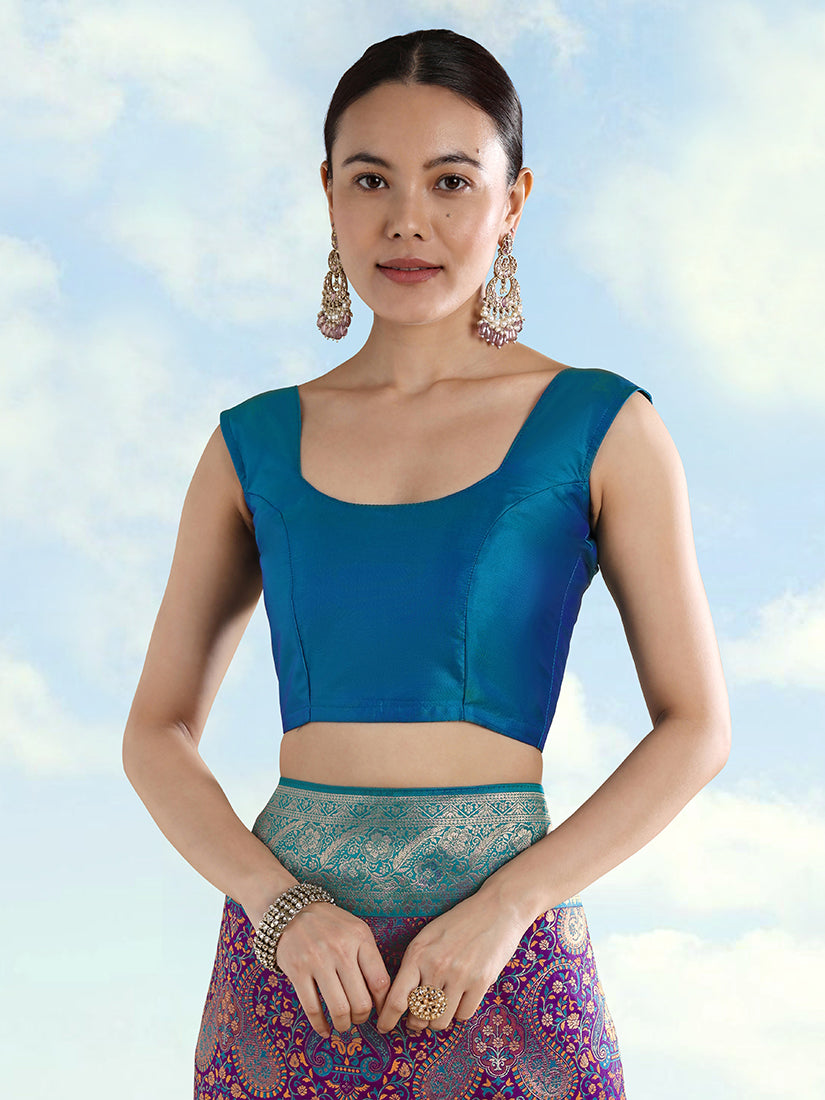 Purple Baanrasi Silk Saree With Traditional Paisley Weaves - Monjolika Fashion