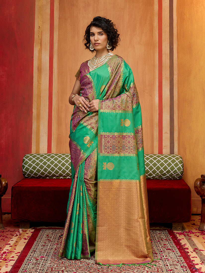 Green Colour Handloom Silk Blend Weaving Work Saree - Monjolika Fashion