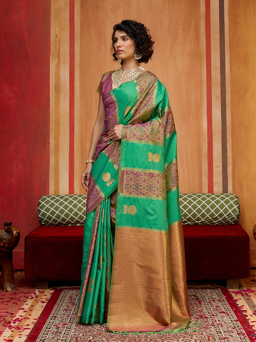 Green Colour Handloom Silk Blend Weaving Work Saree - Monjolika Fashion