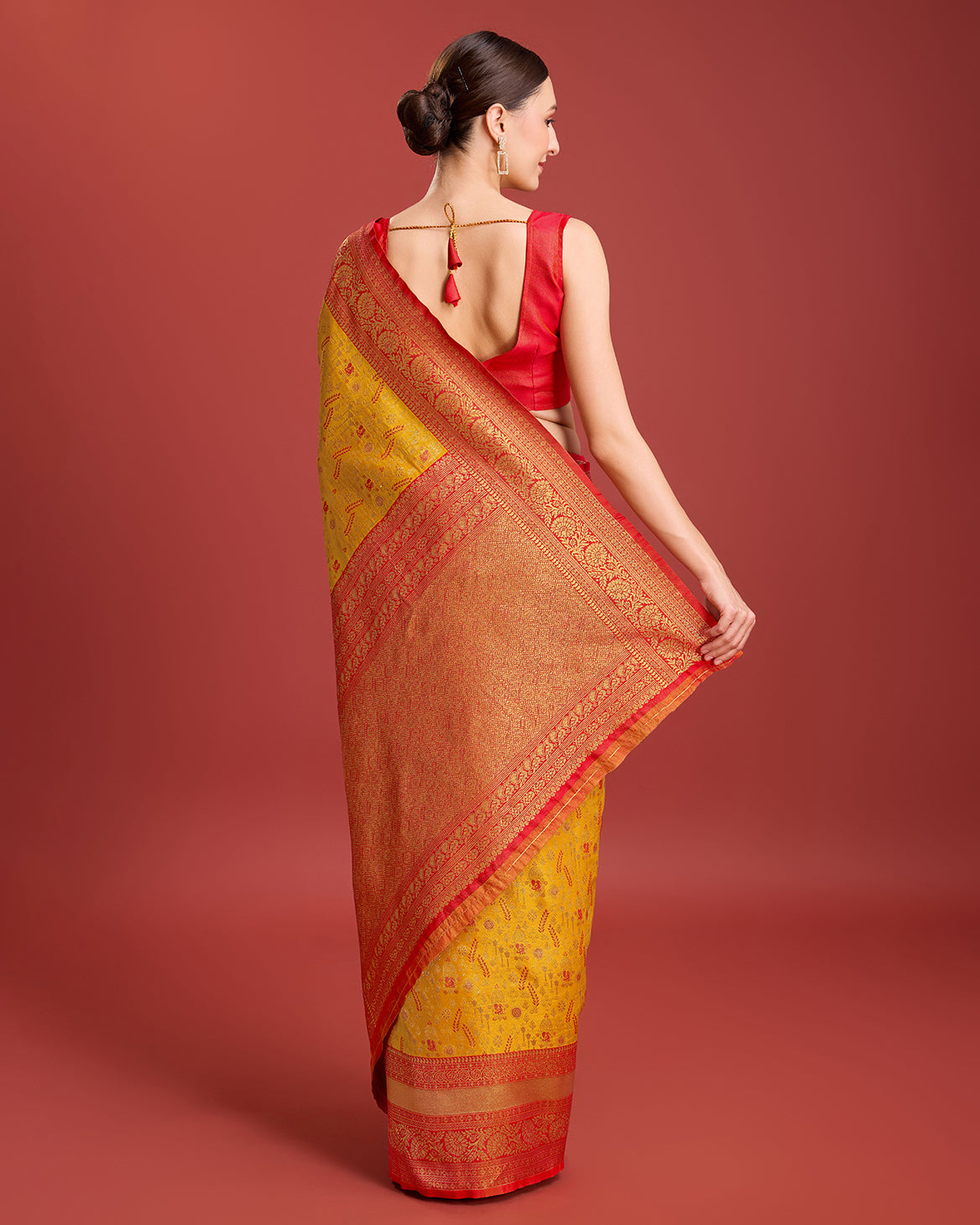 Mustard Kanjivaram Silk Woven Traditional Sarees - Monjolika Fashion