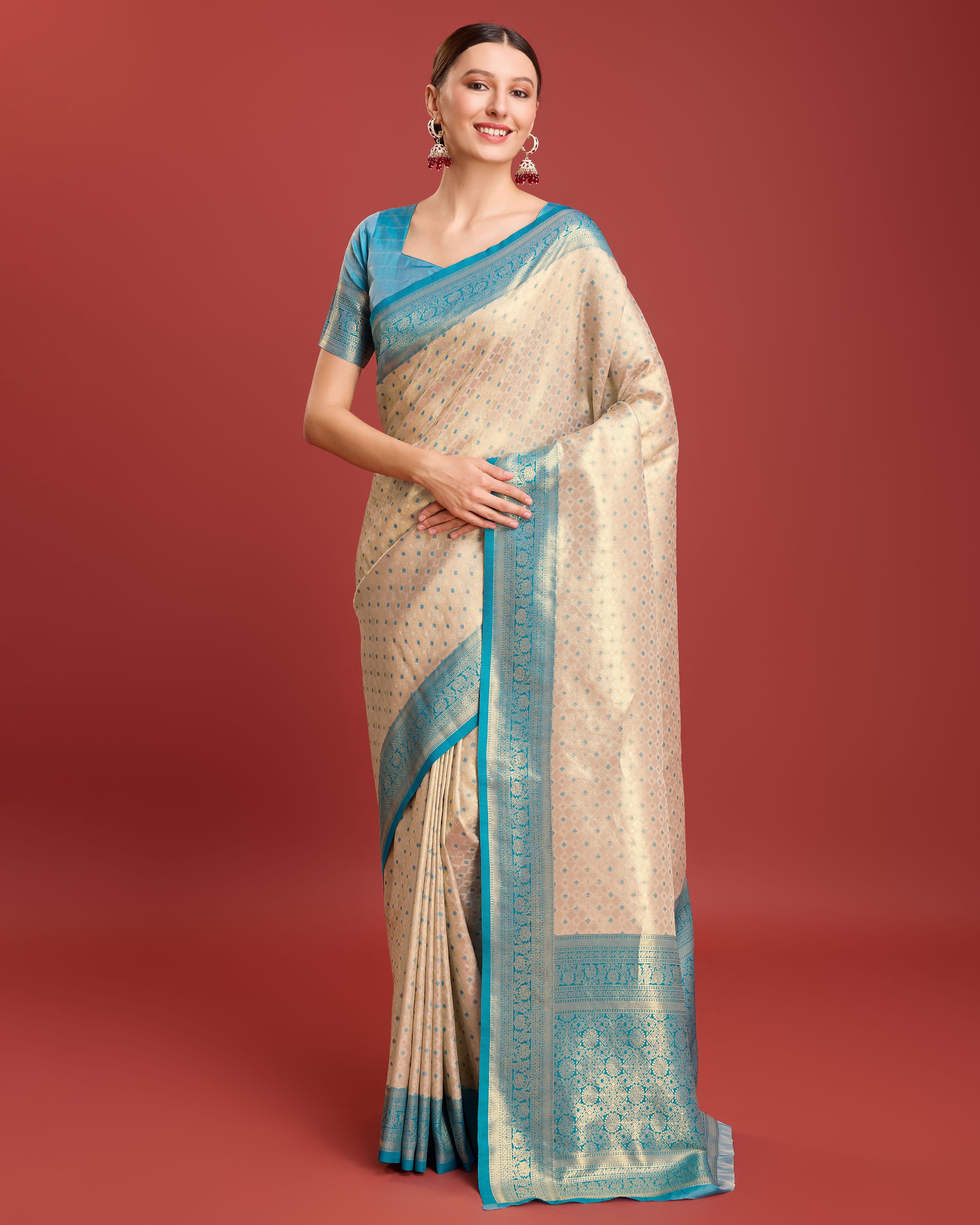 Off White Kanjivaram Silk Zari Woven Festive Wear Saree - Monjolika Fashion