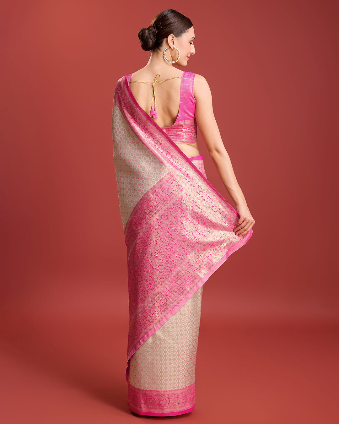Off White Kanjivaram Silk Zari Woven Festive Wear Saree - Monjolika Fashion