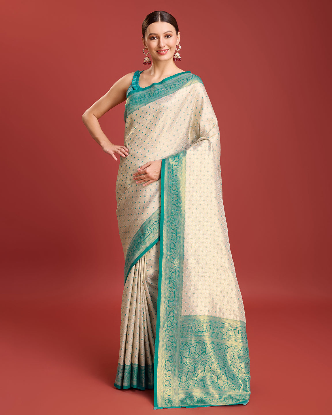 Off White Kanjivaram Silk Zari Woven Festive Wear Saree - Monjolika Fashion
