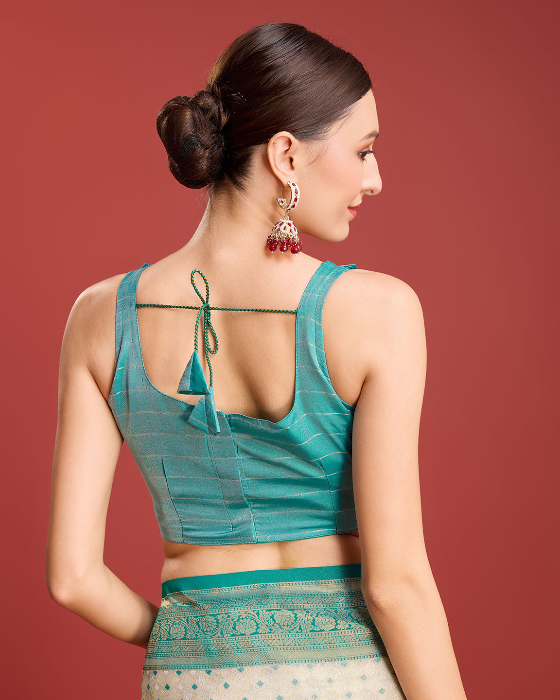 Off White Kanjivaram Silk Zari Woven Festive Wear Saree - Monjolika Fashion