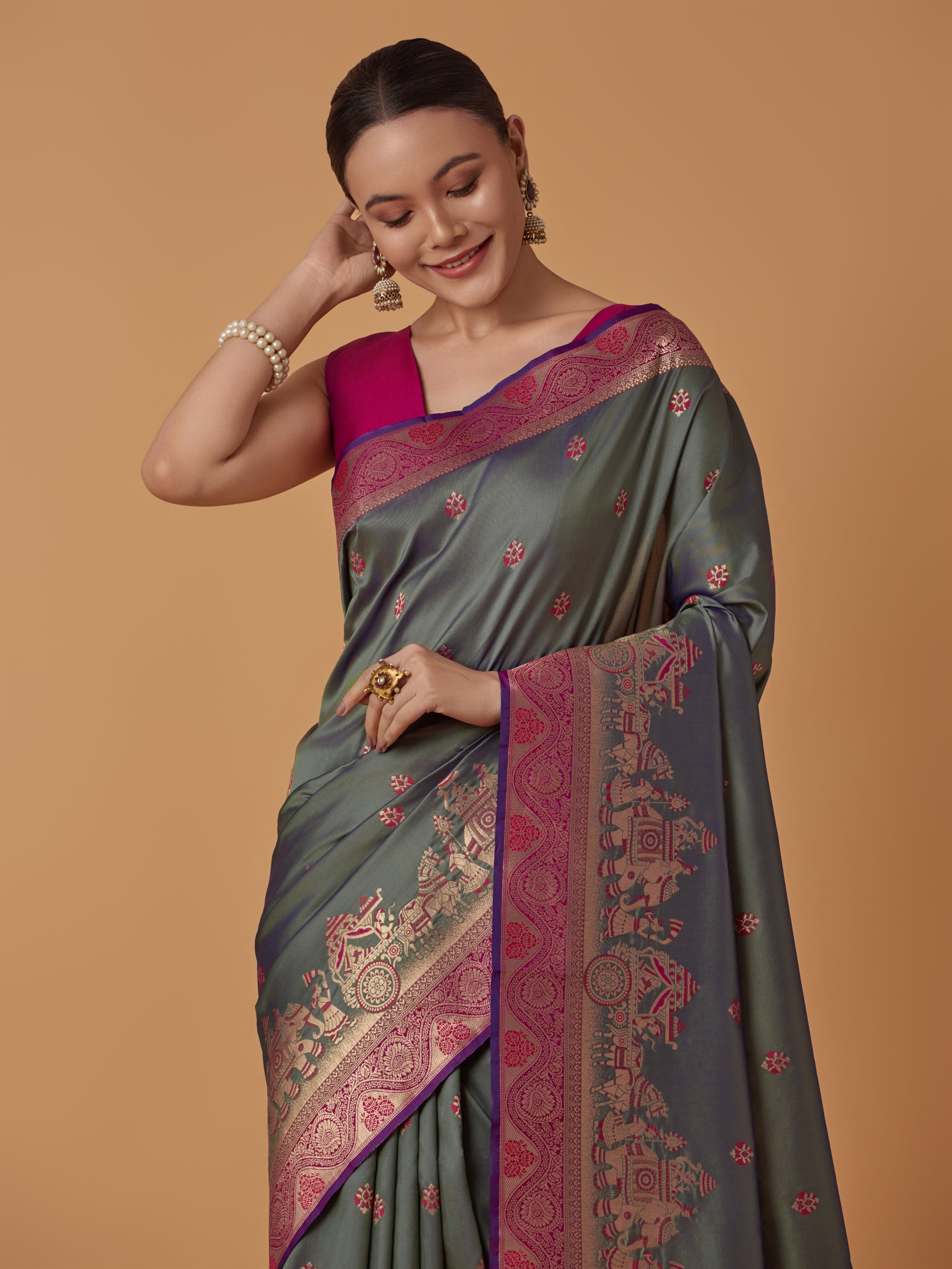 Red Banarasi Silk Dulha Dulhan Zari Woven Saree