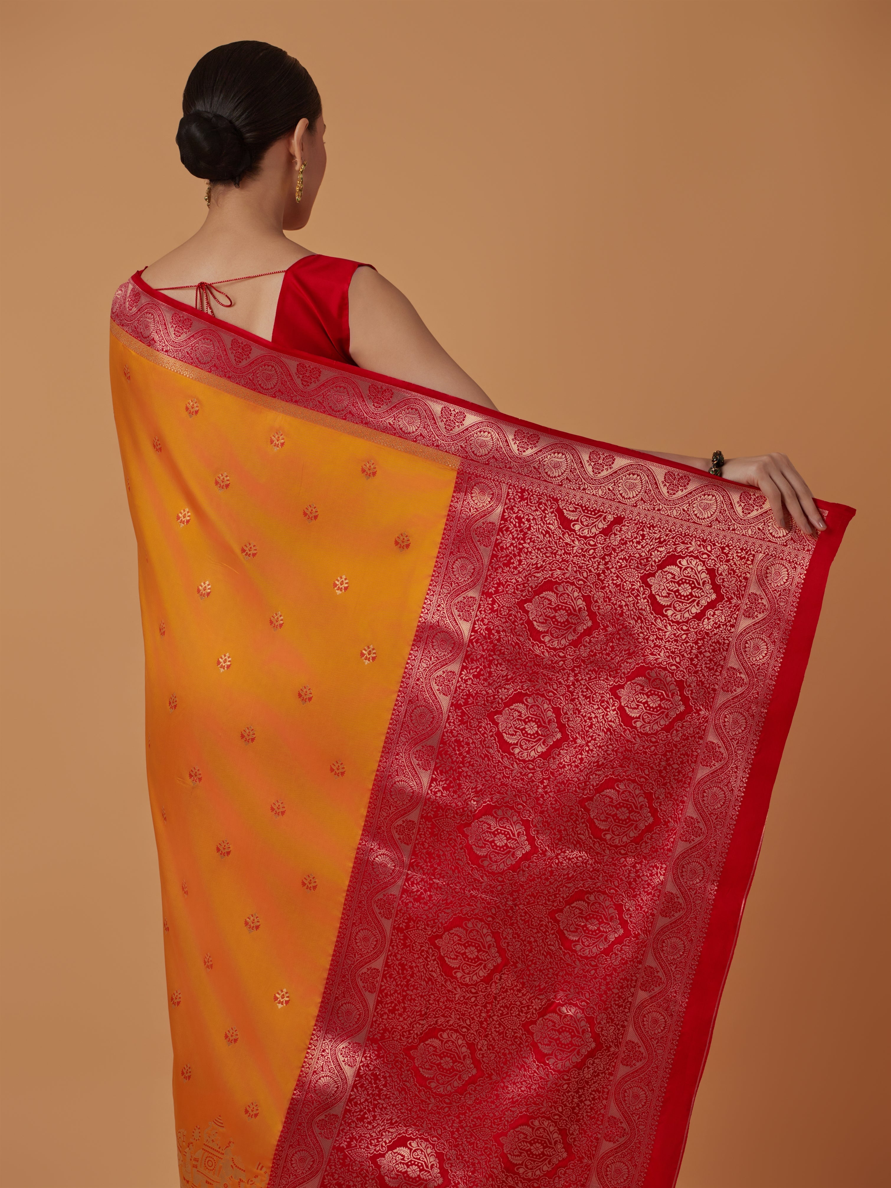 Red Banarasi Silk Dulha Dulhan Zari Woven Saree