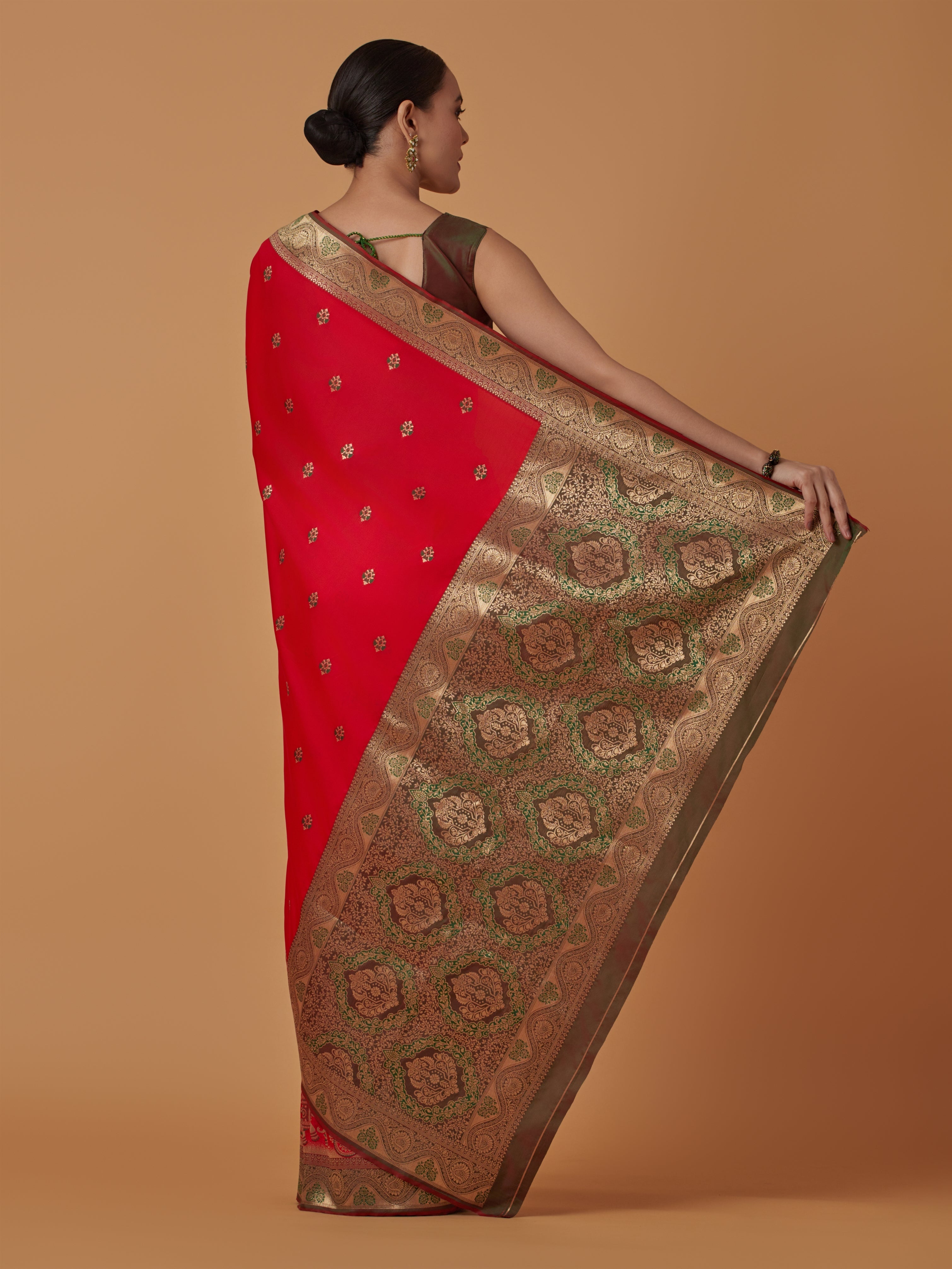 Red Banarasi Silk Dulha Dulhan Zari Woven Saree