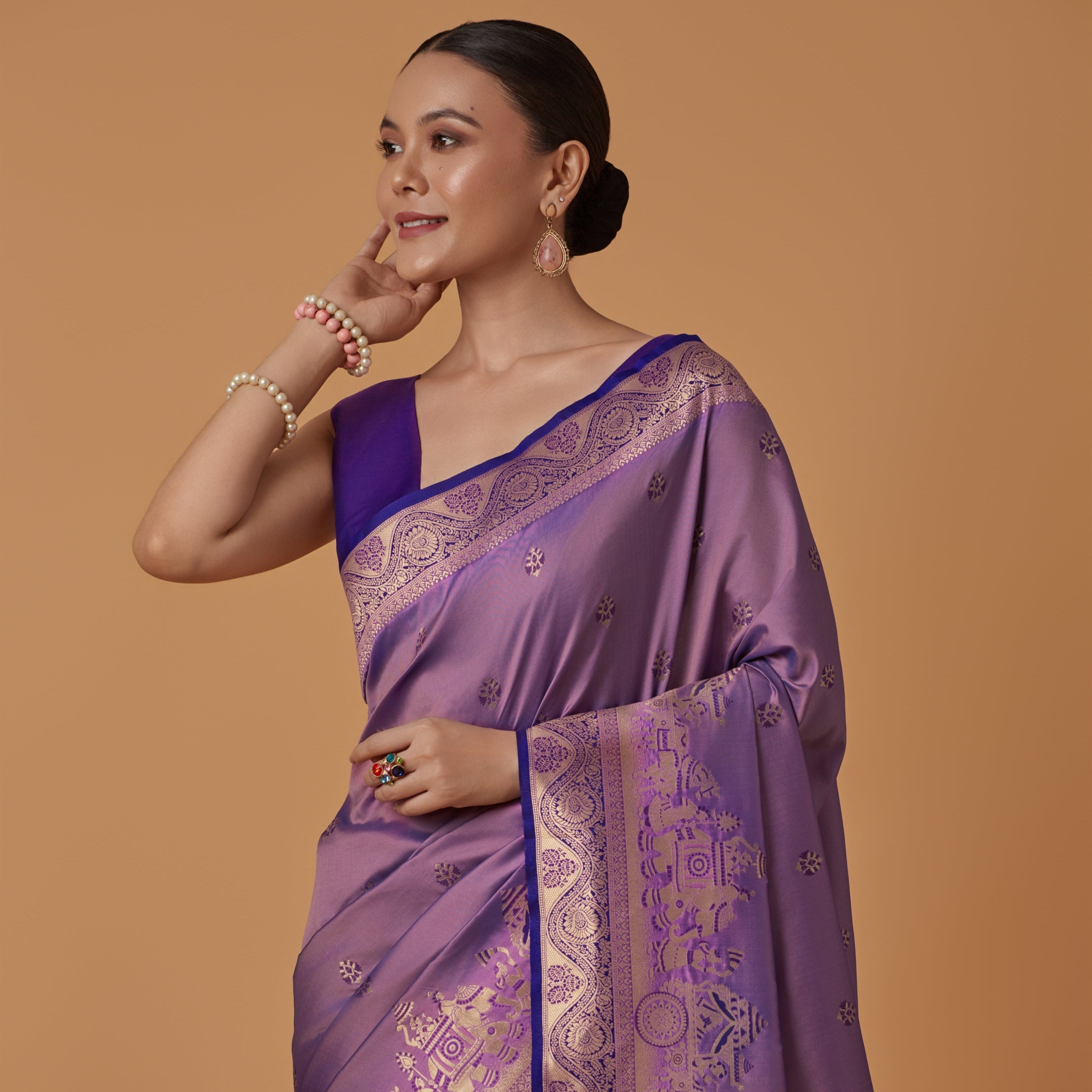 Red Banarasi Silk Dulha Dulhan Zari Woven Saree
