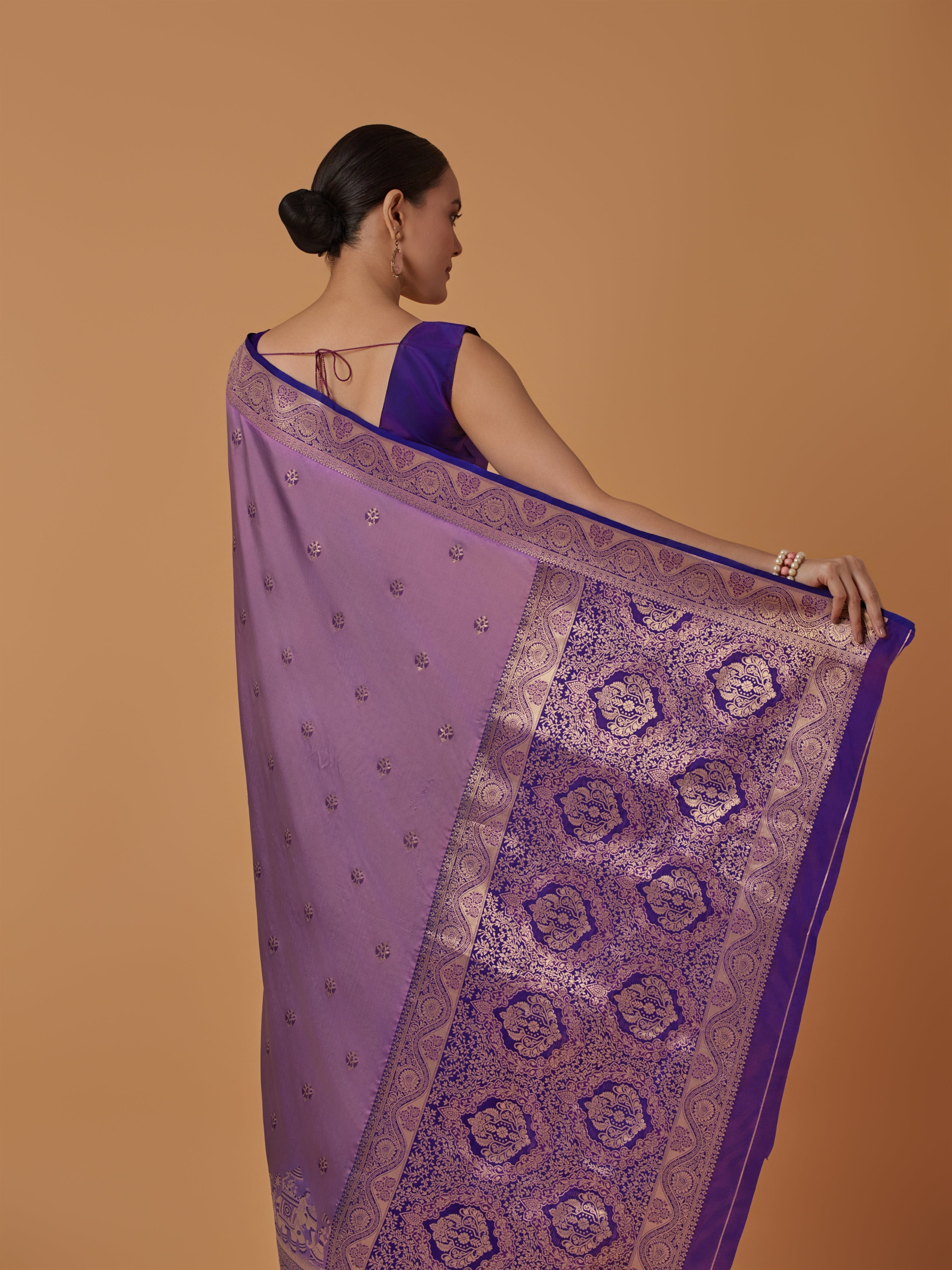 Red Banarasi Silk Dulha Dulhan Zari Woven Saree