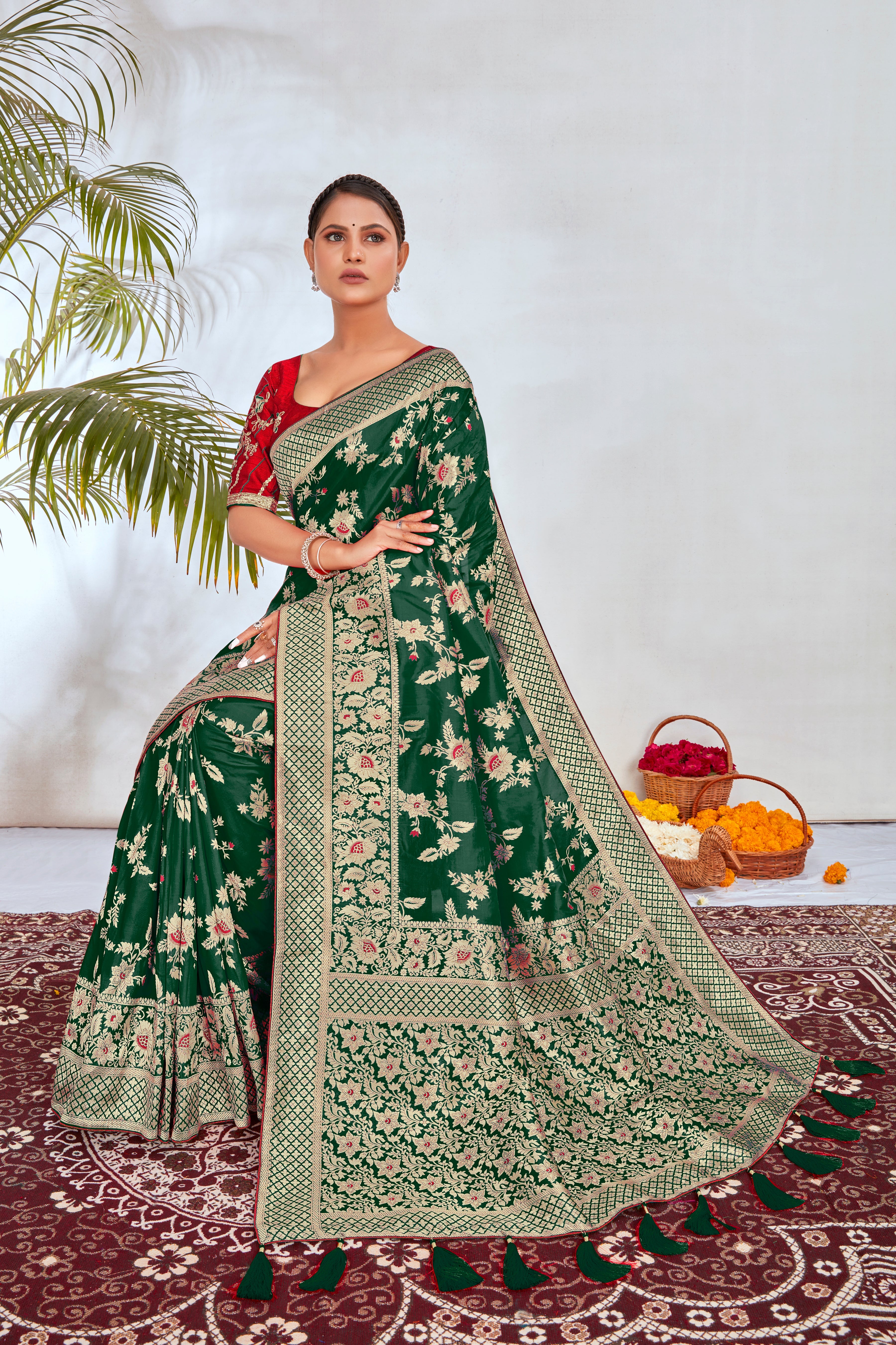 Dark Green Banarasi Silk Woven Ethnic Saree
