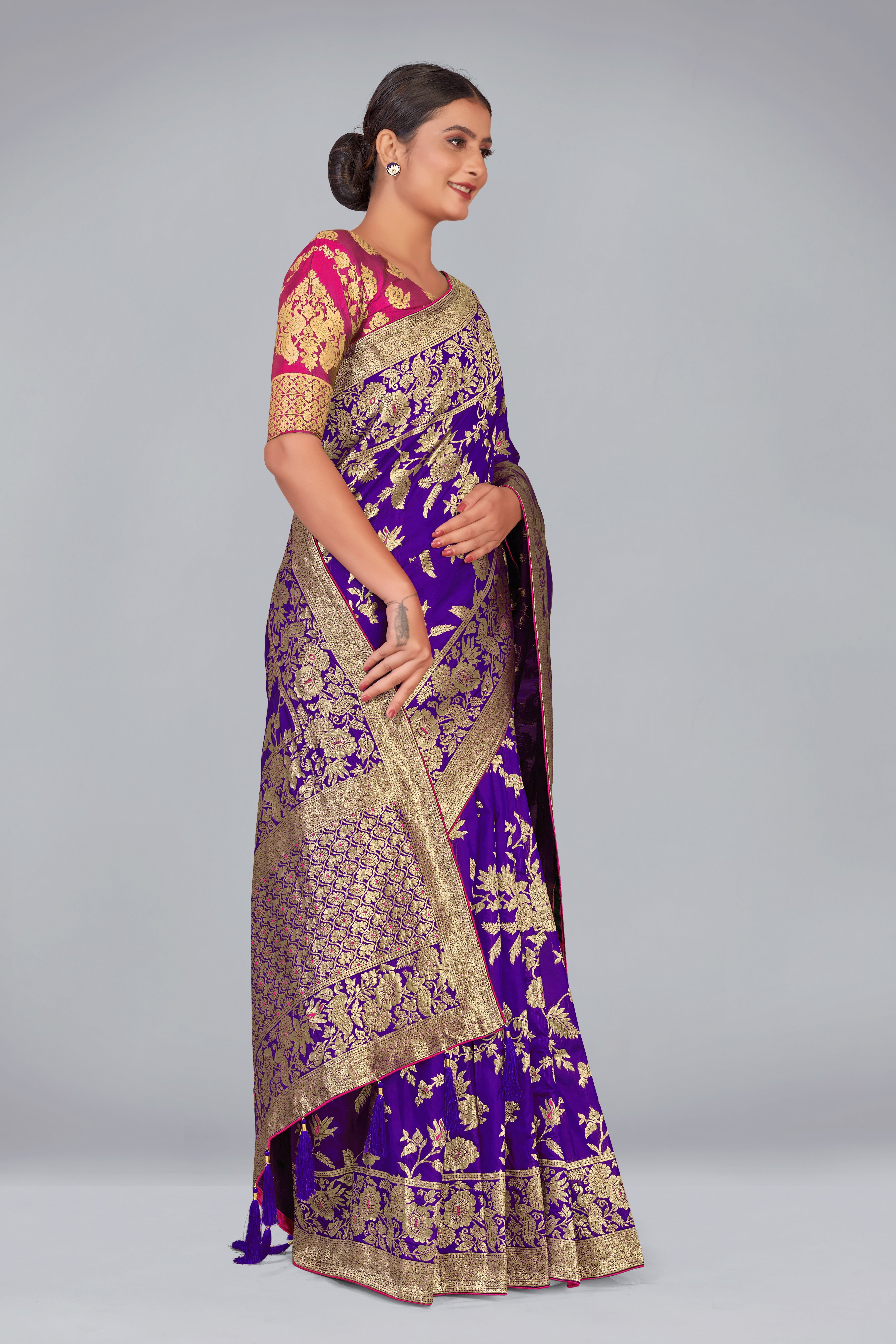 Violet Banarasi Silk Blend Woven Zari Elegance Saree