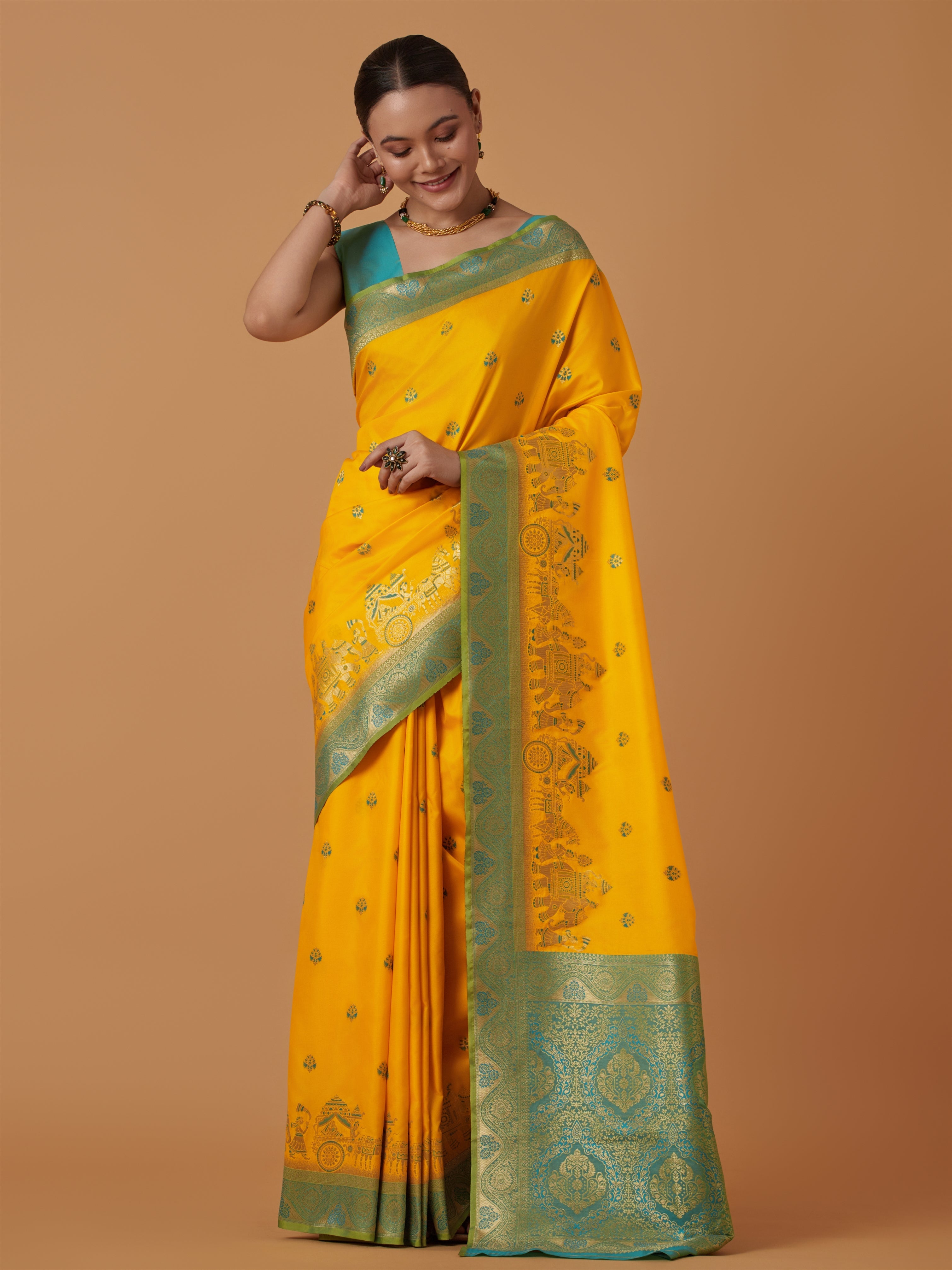 Red Banarasi Silk Dulha Dulhan Zari Woven Saree